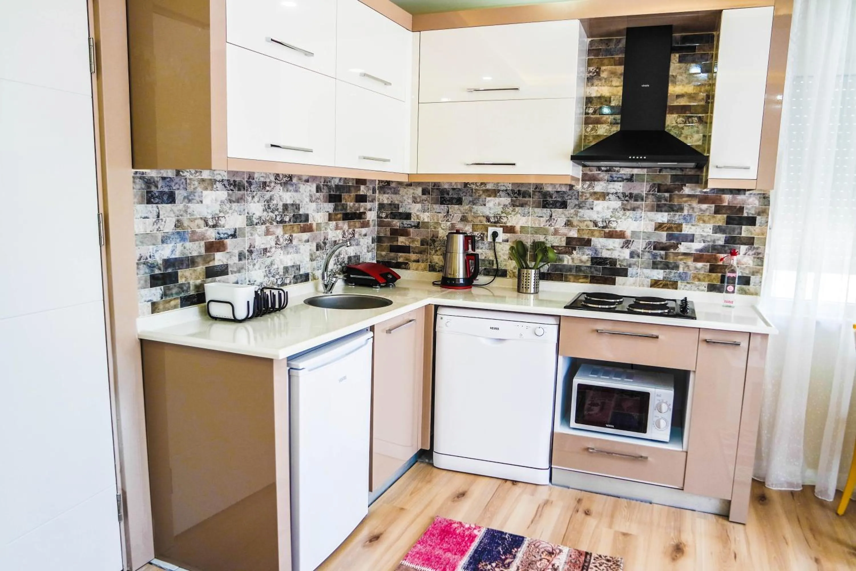 Kitchen or kitchenette in Ale Apartments Hotel