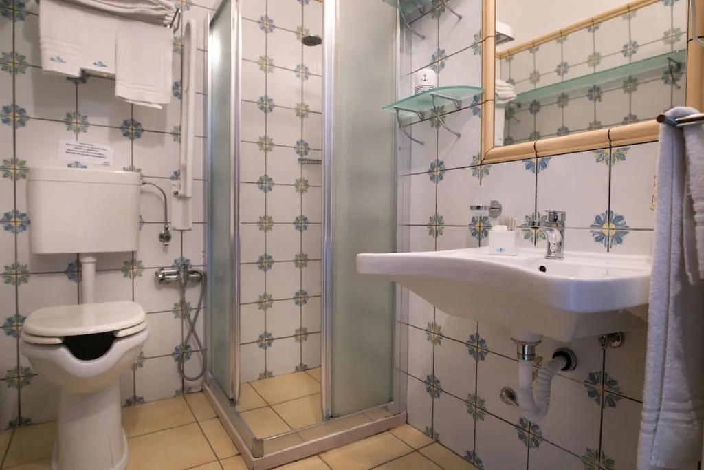 Bathroom in Gigli Hotel Salento