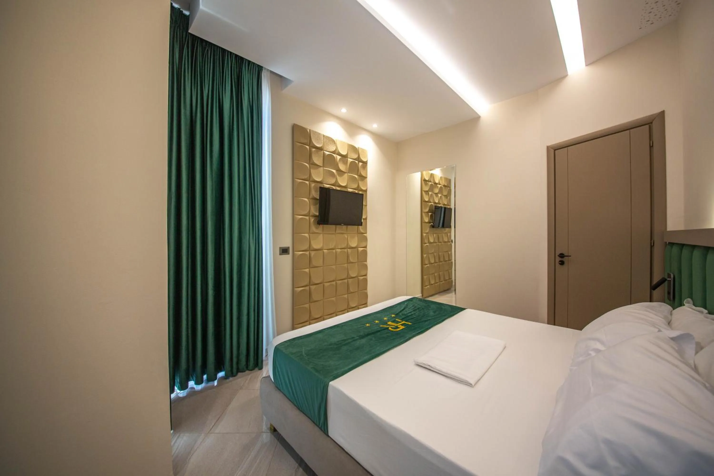 Bedroom in Hotel Royal