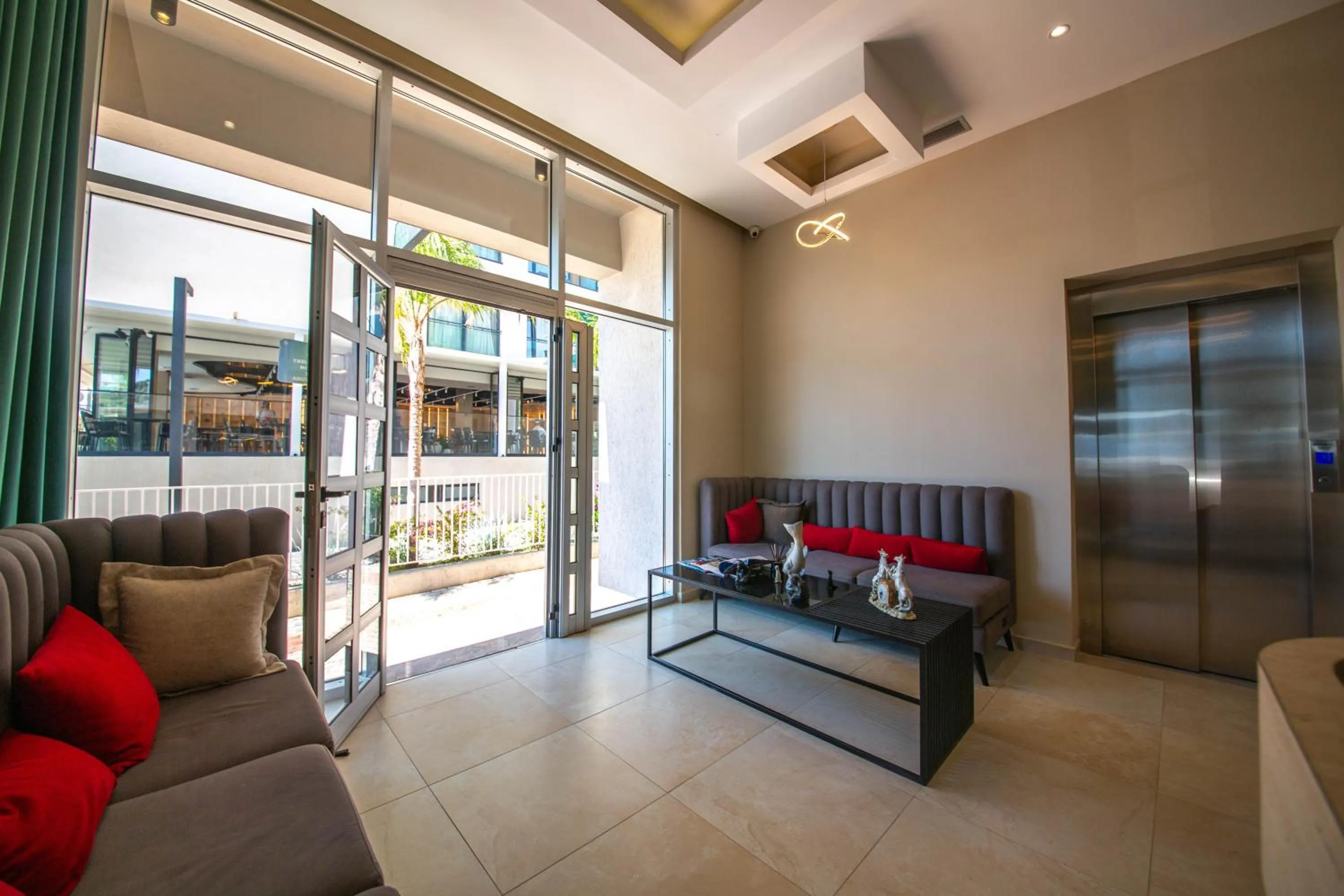 Lobby or reception in Hotel Royal