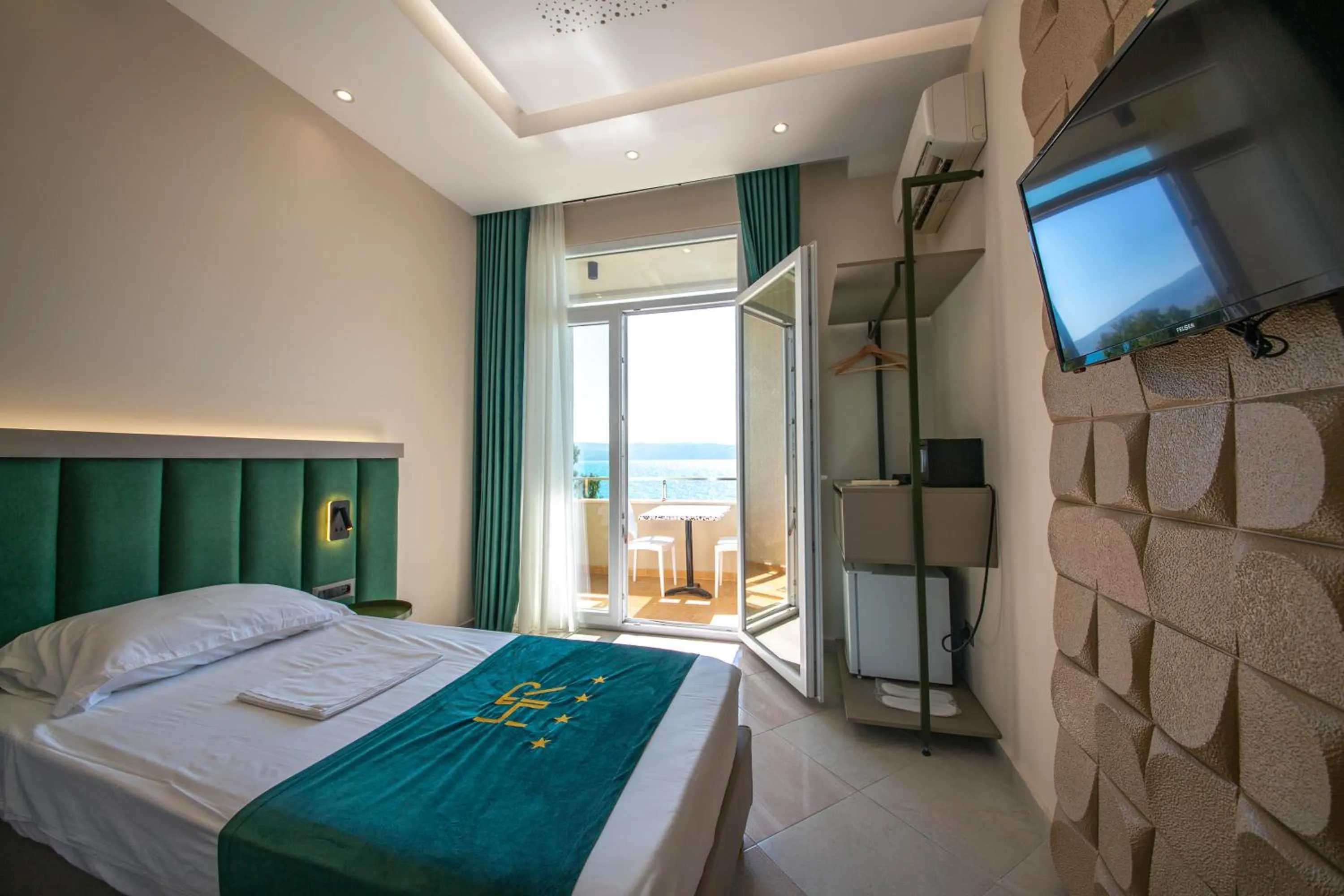 Bedroom in Hotel Royal