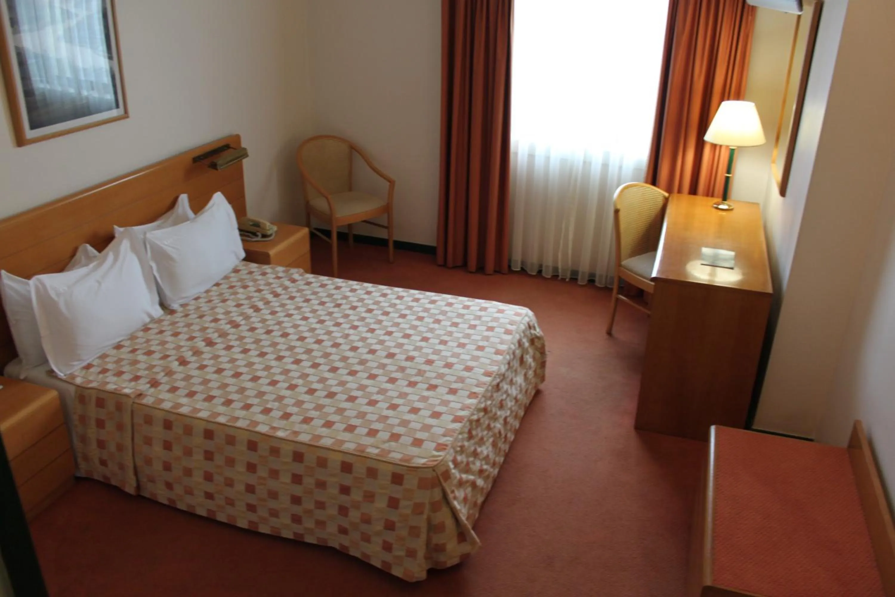 Photo of the whole room, Bed in Hotel Douro