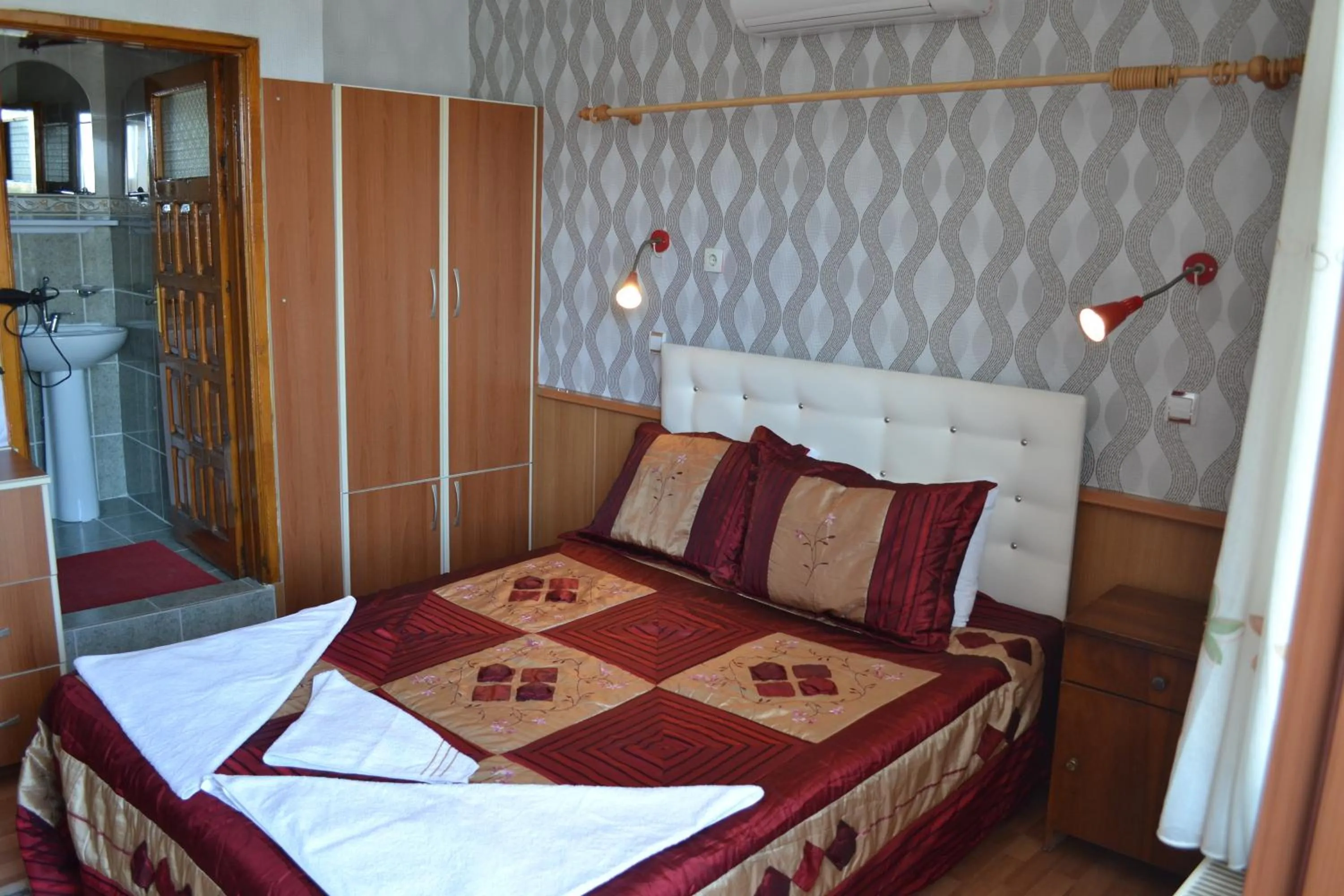 Bedroom, Bed in Aspawa Hotel