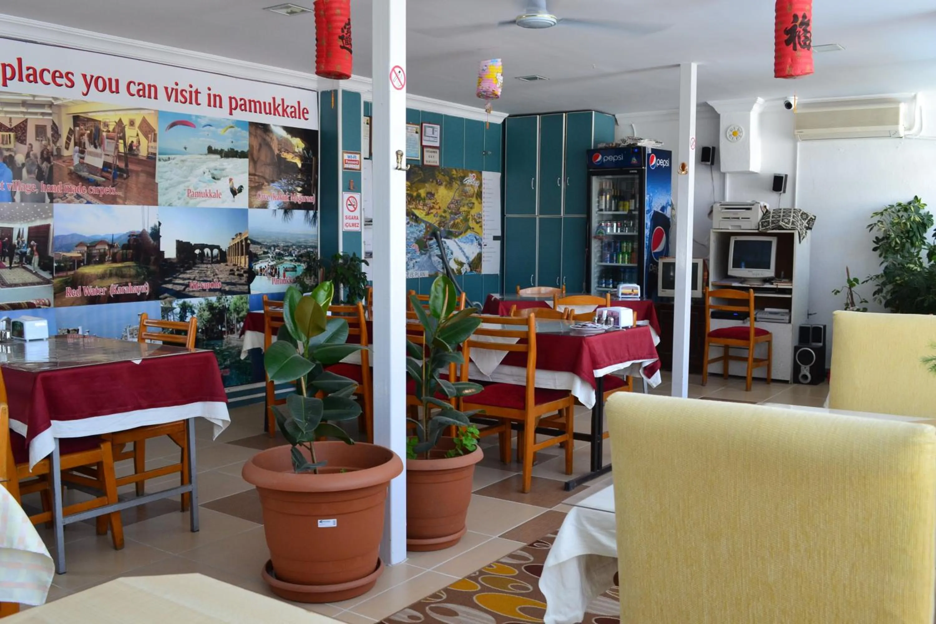 Restaurant/places to eat in Aspawa Hotel