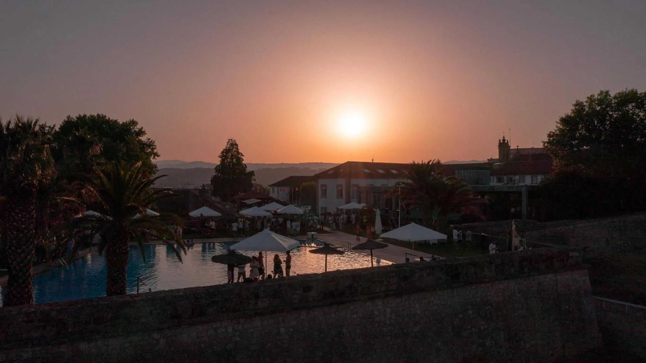 People in Forte de São Francisco Hotel Chaves