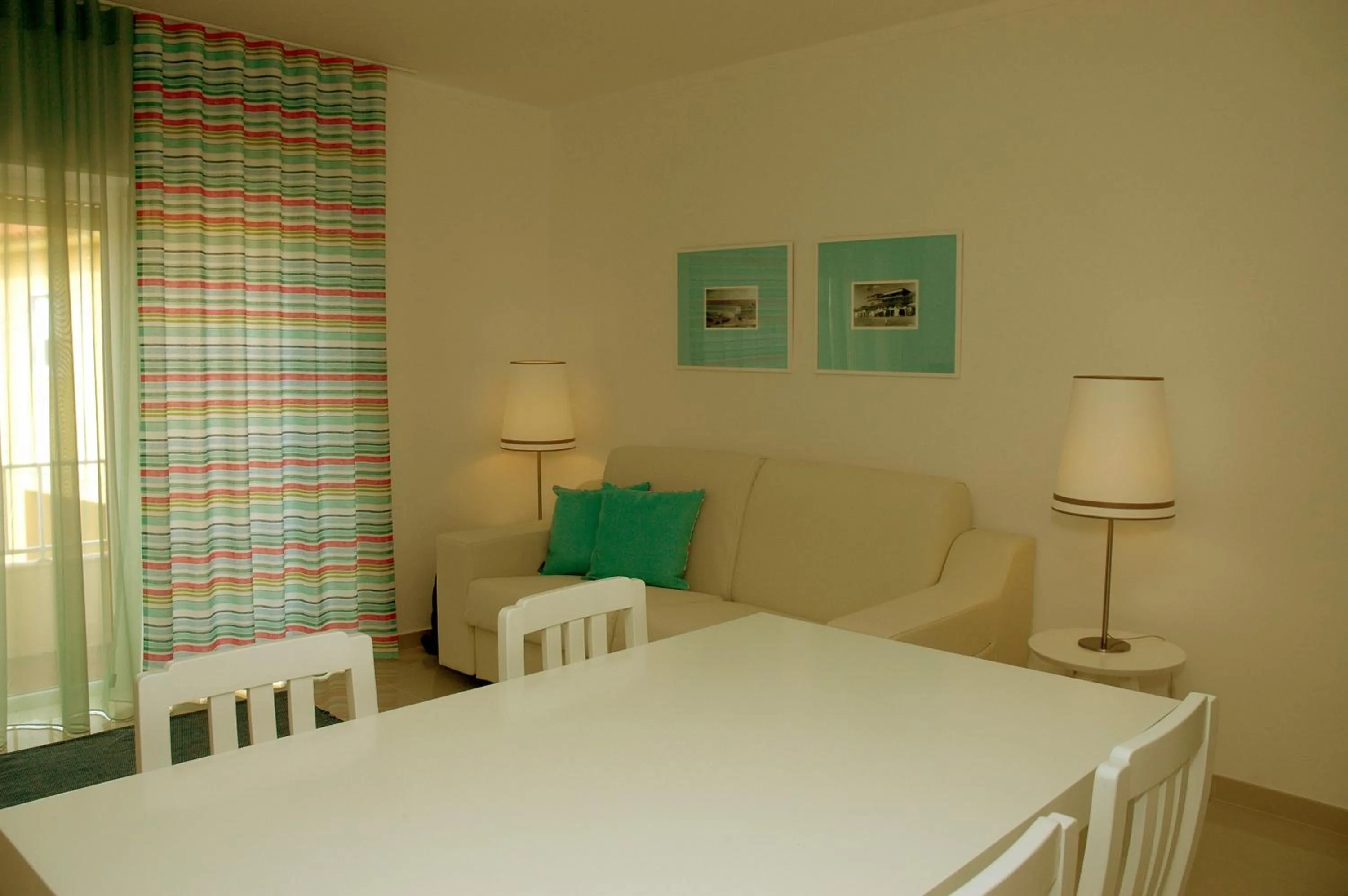 Living room, Bed in Hotel Dom Lourenco