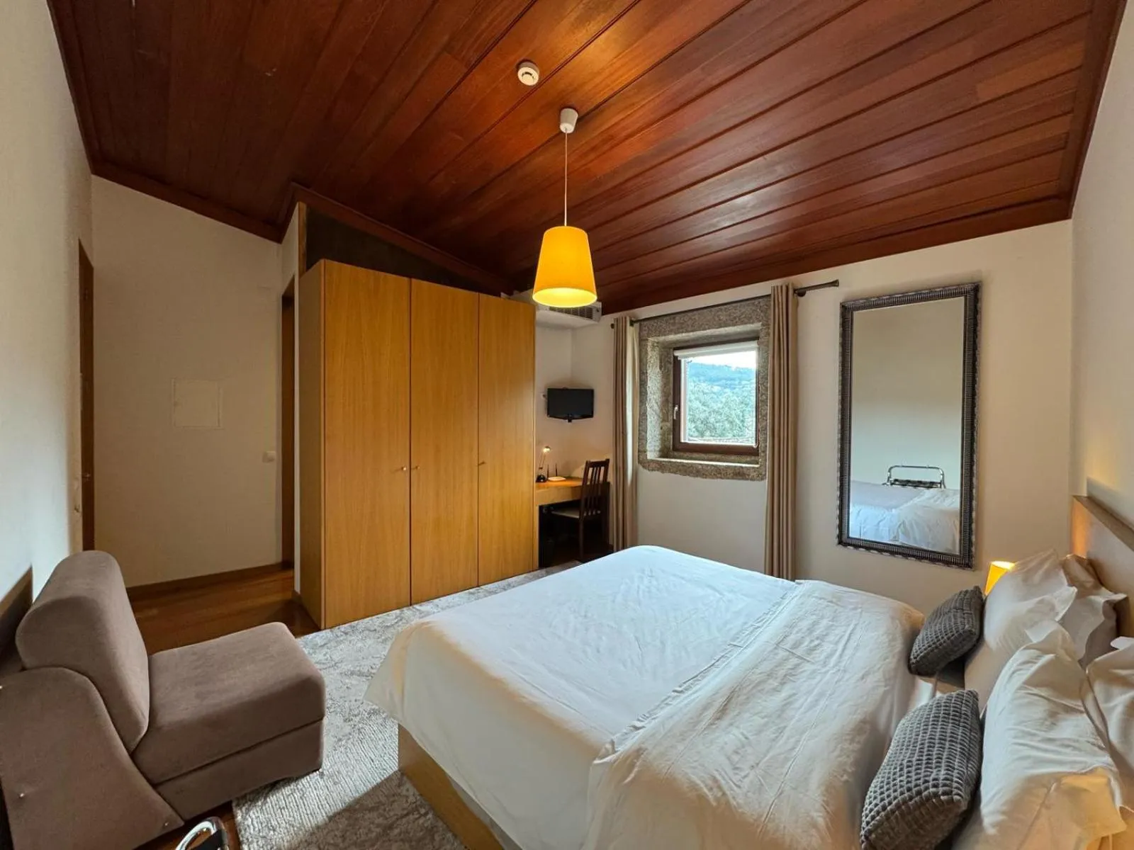 Bed in Hotel Rural Alves - BRAGA - Casa Alves de Torneiros