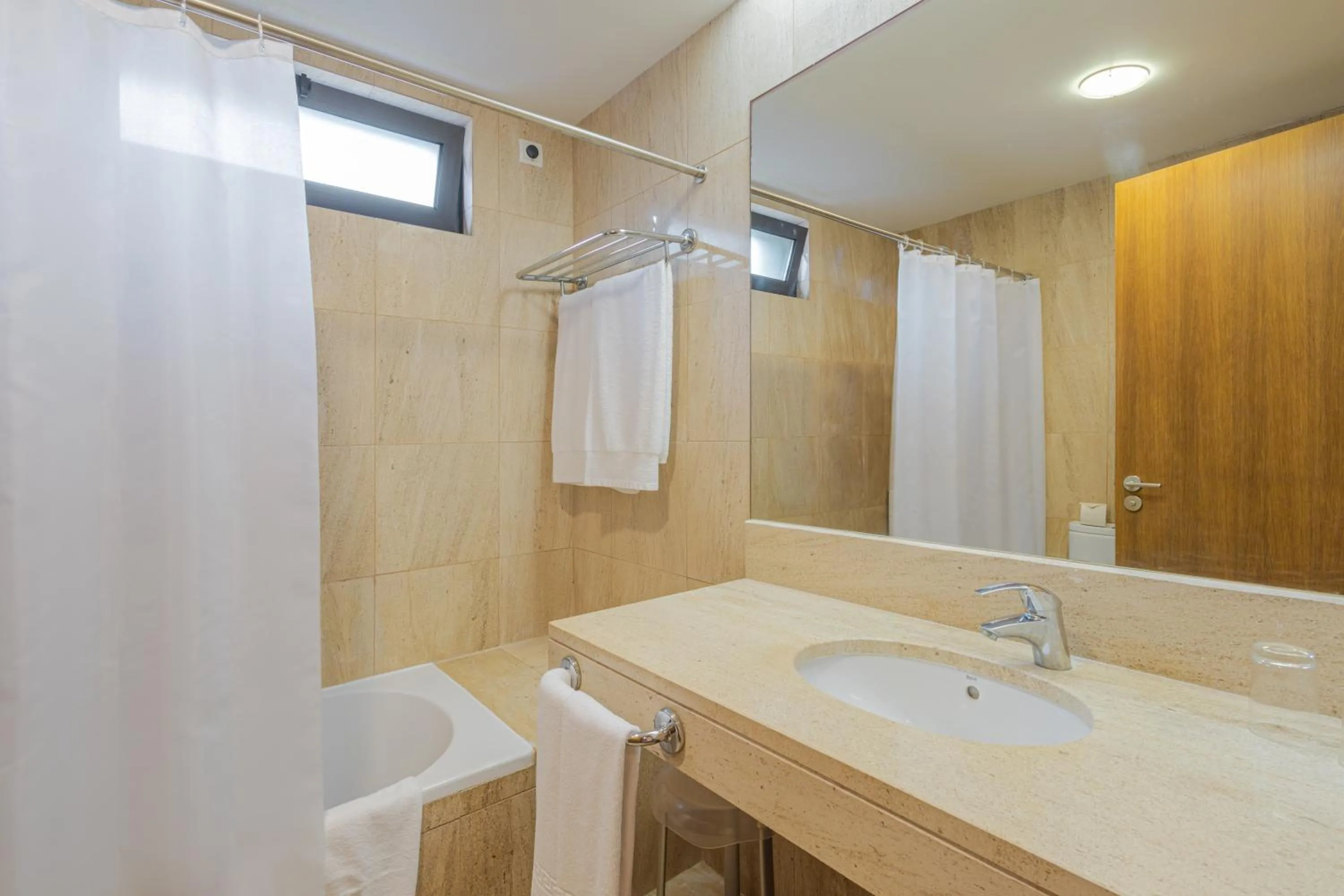 Bathroom in Hotel da Graciosa