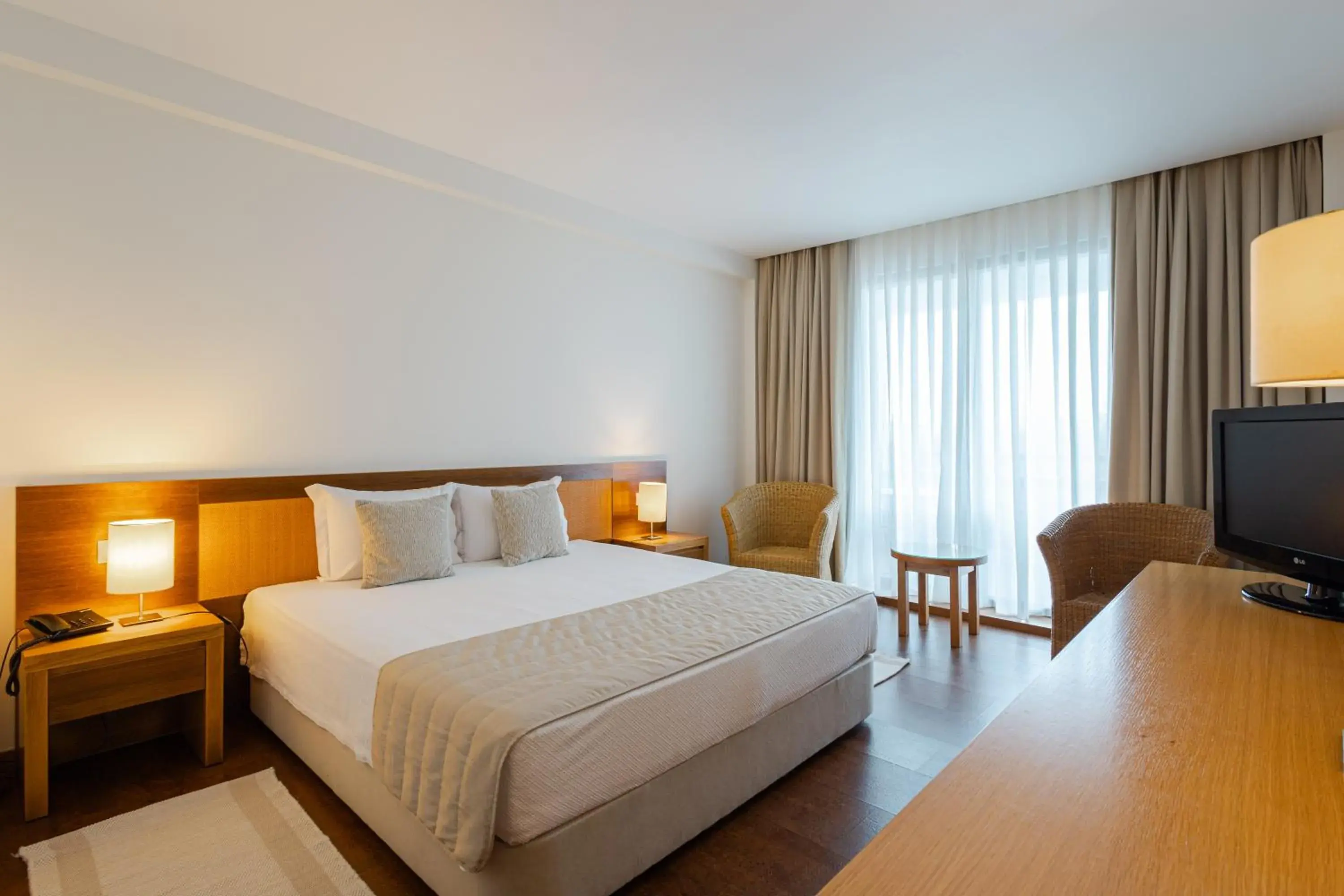 Superior Double Room with City View in Hotel da Graciosa Superior Double Room with City View in Hotel da Graciosa