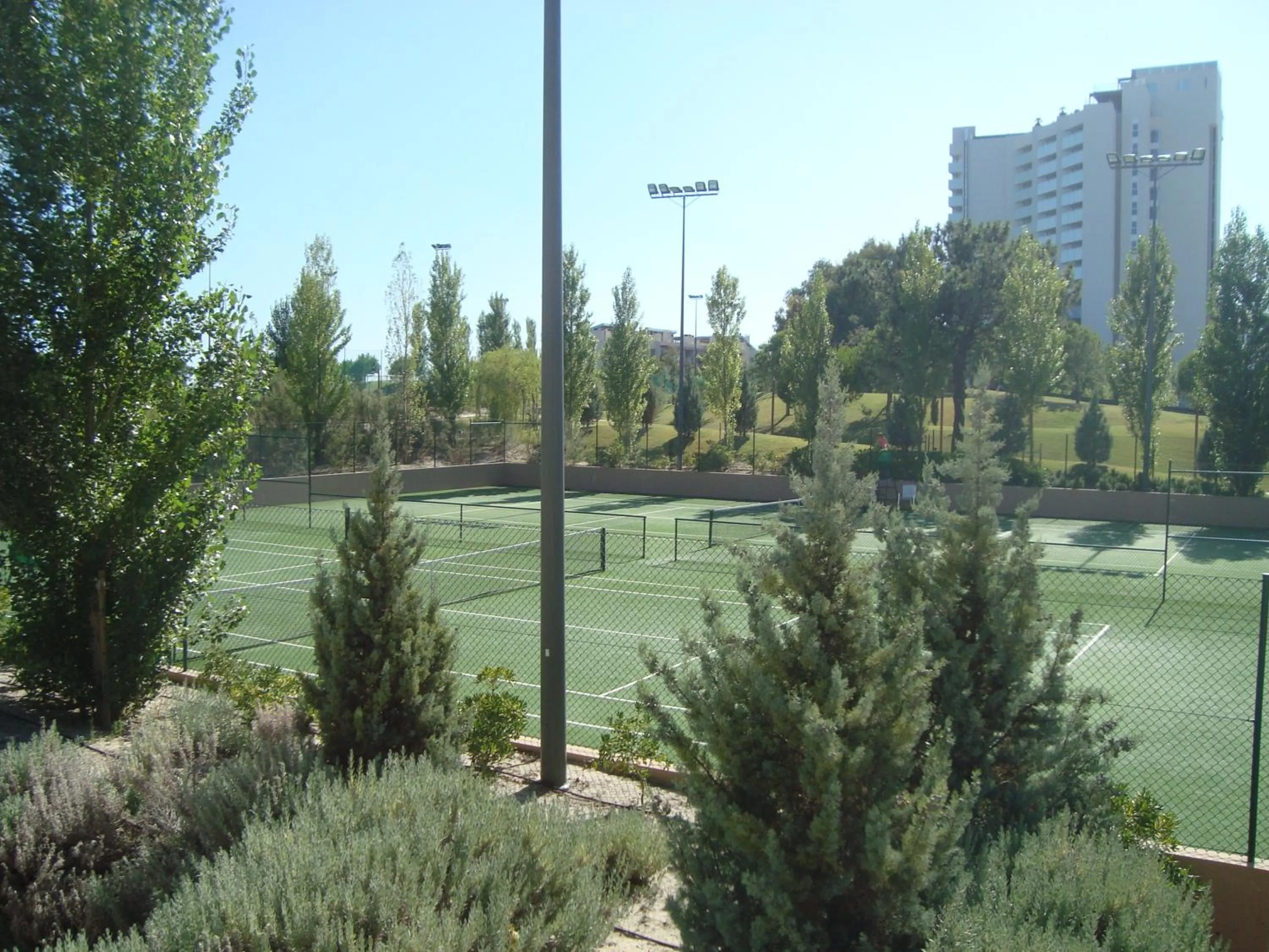 Tennis court in The Editory By The Sea Troia Comporta Hotel