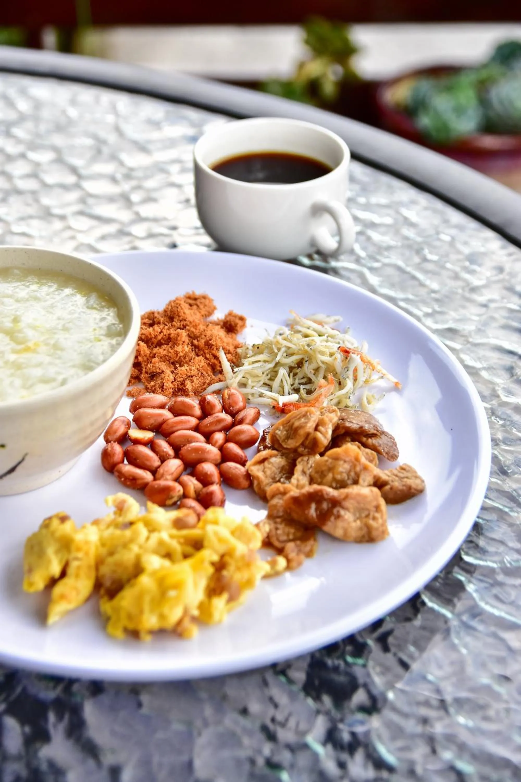 Breakfast in Beverly B&B