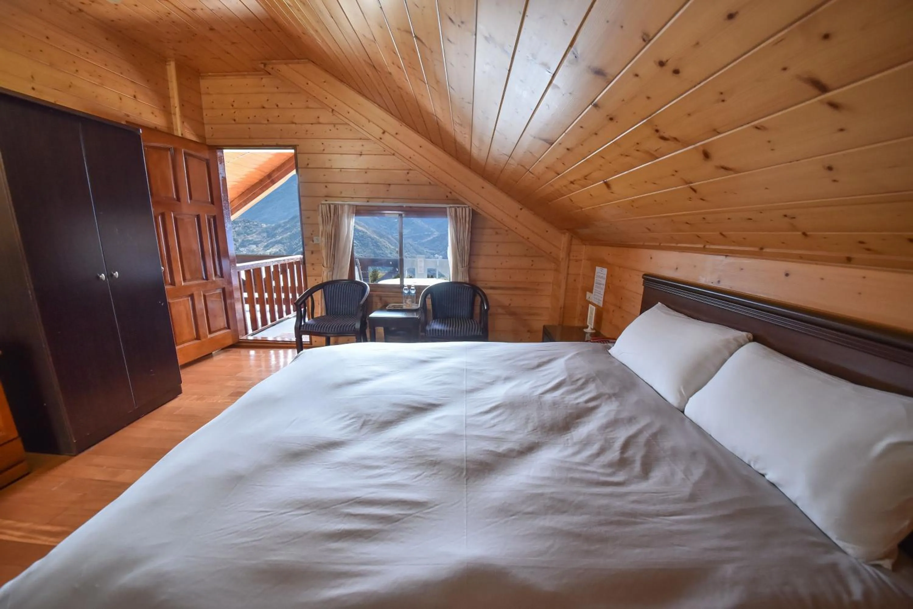 Bedroom, Bed in Beverly B&B