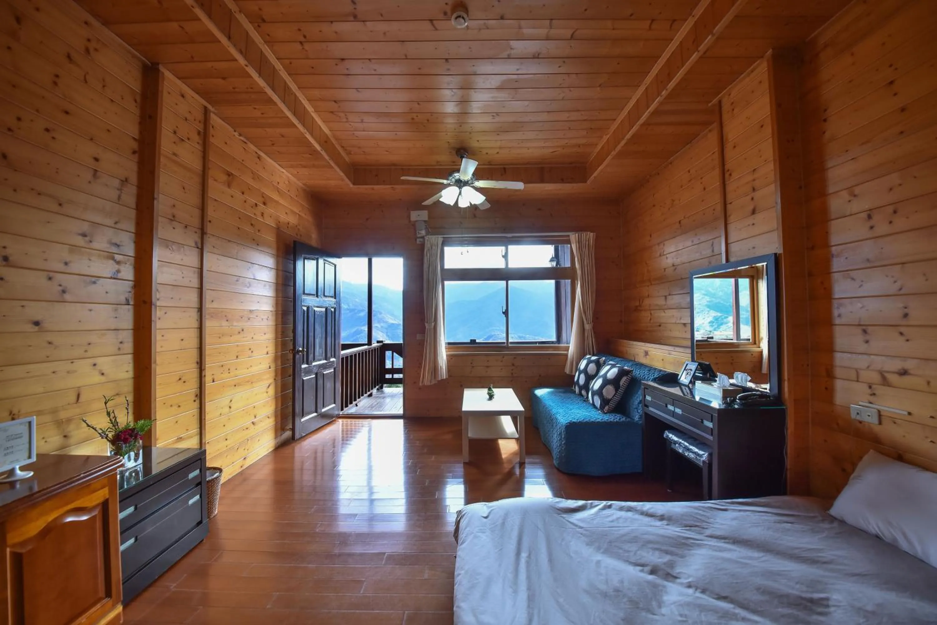 Bedroom in Beverly B&B