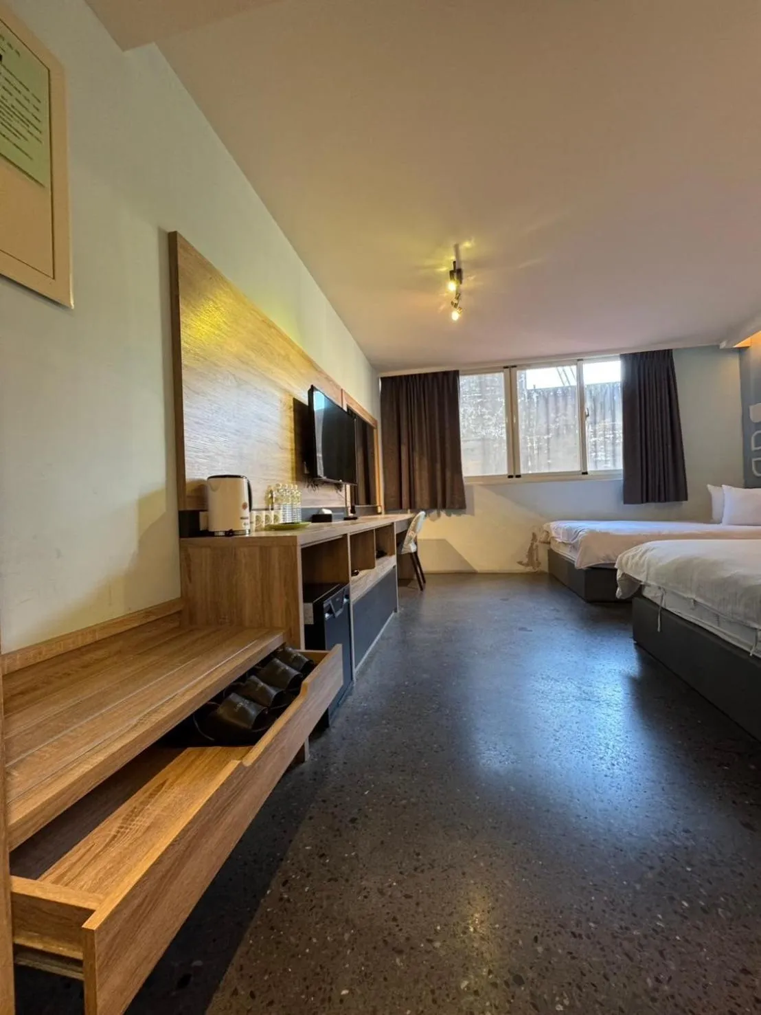 Photo of the whole room, Bed in Travel Light Hotel