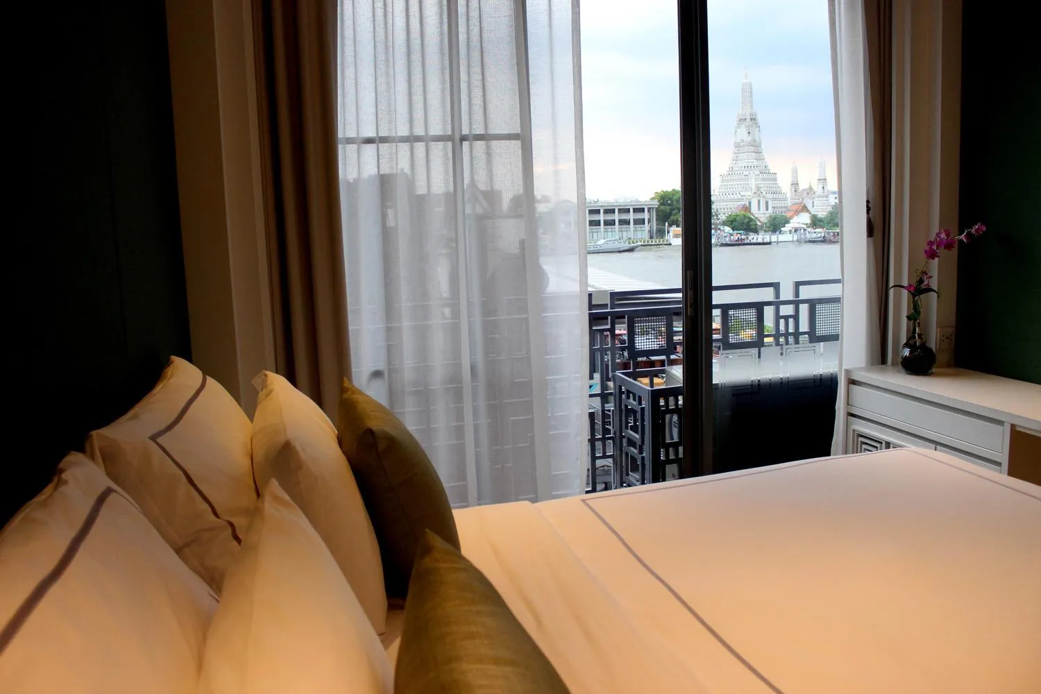 Bedroom, Bed in Riva Arun Bangkok