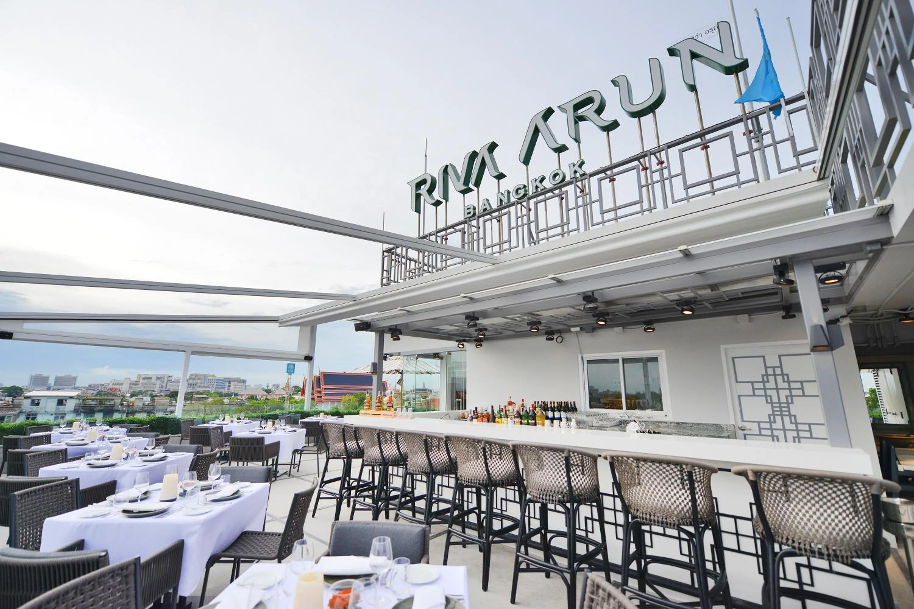 Restaurant/places to eat in Riva Arun Bangkok