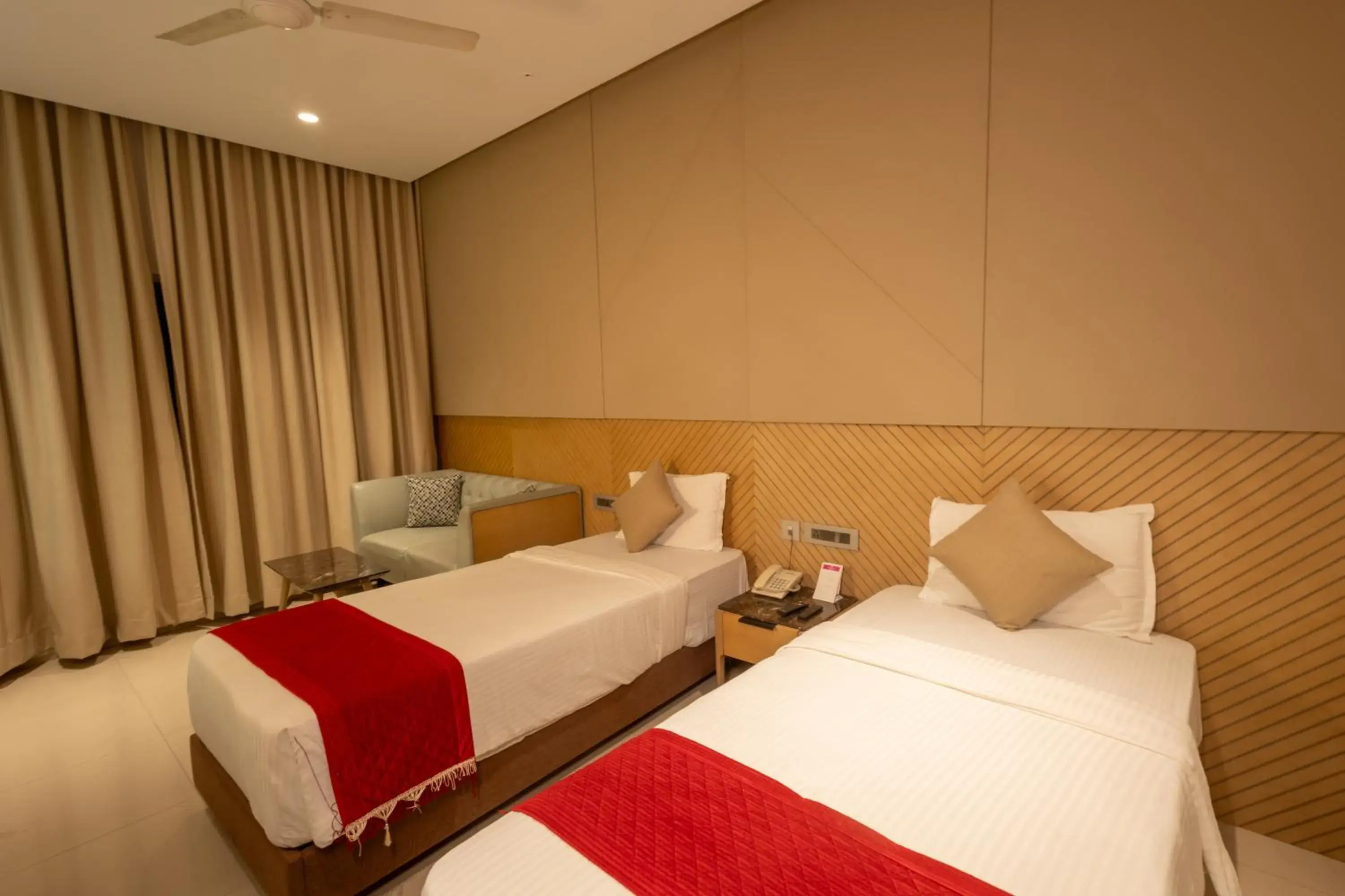 Deluxe Twin Room - single occupancy in Hotel Parsons Court Deluxe Twin Room - single occupancy in Hotel Parsons Court