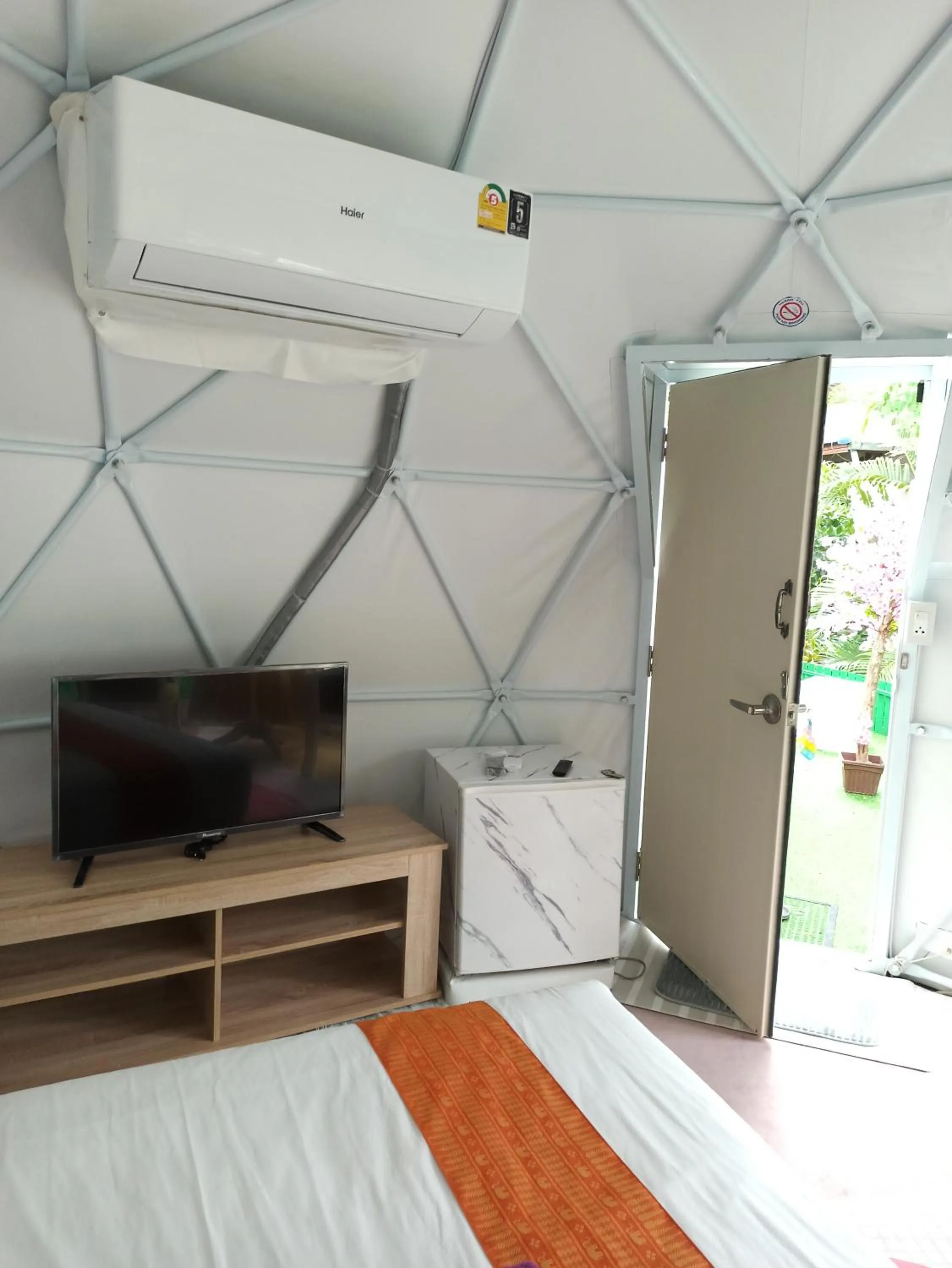 air conditioner, Bed in Everest Resort Samui - SHA Plus