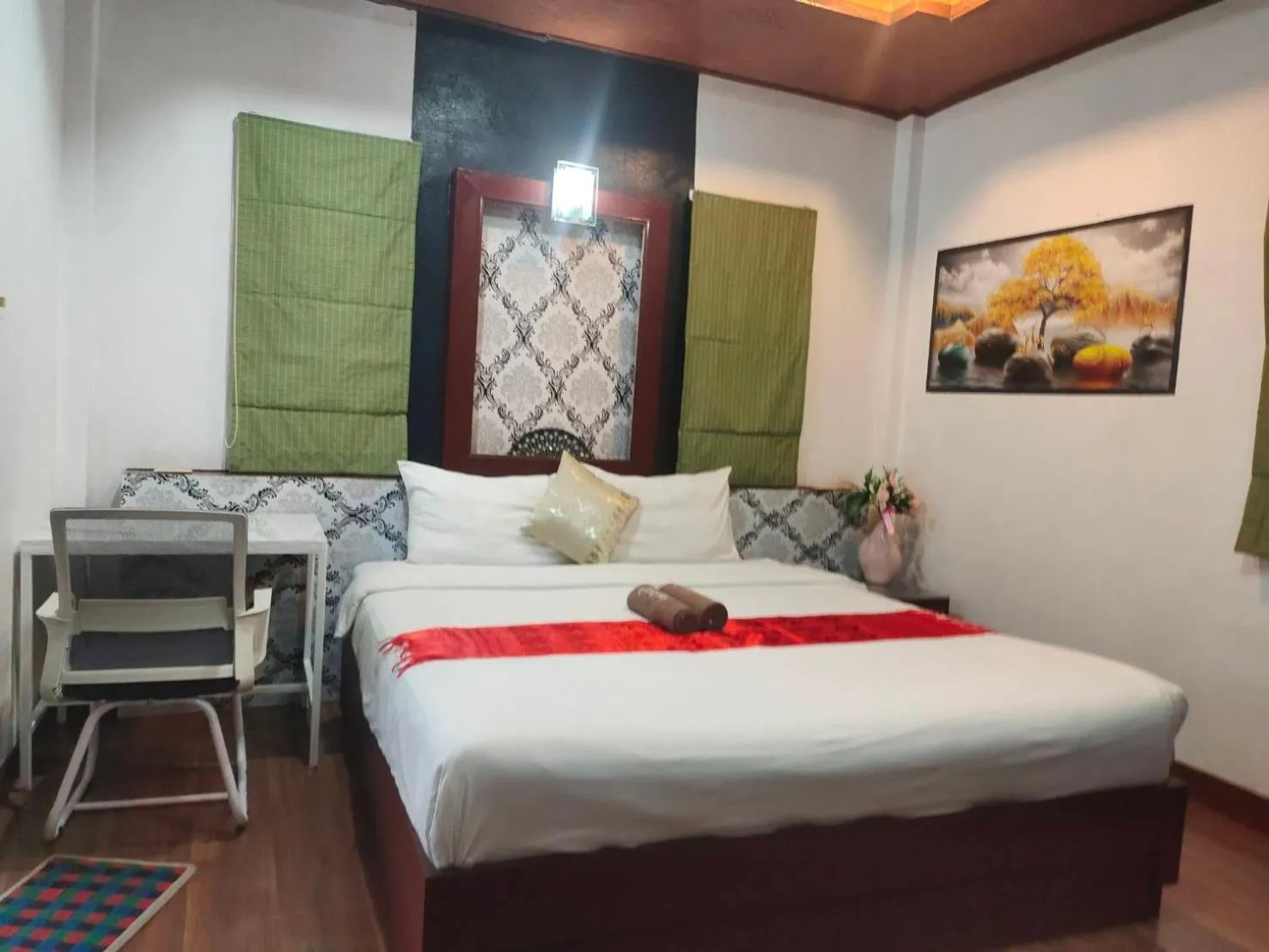 Bed in Everest Resort Samui - SHA Plus