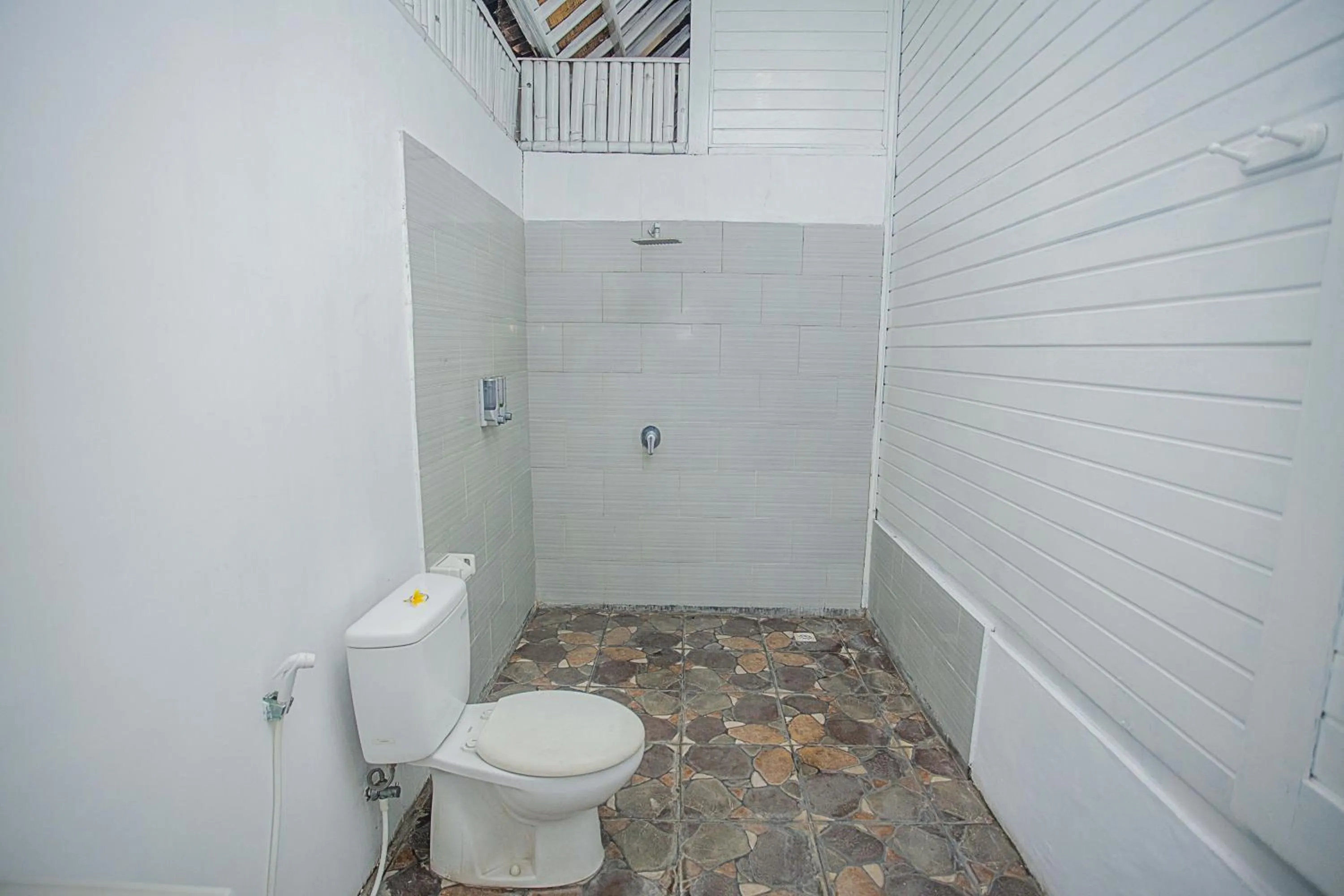 Toilet in Grand Sea View Lembongan