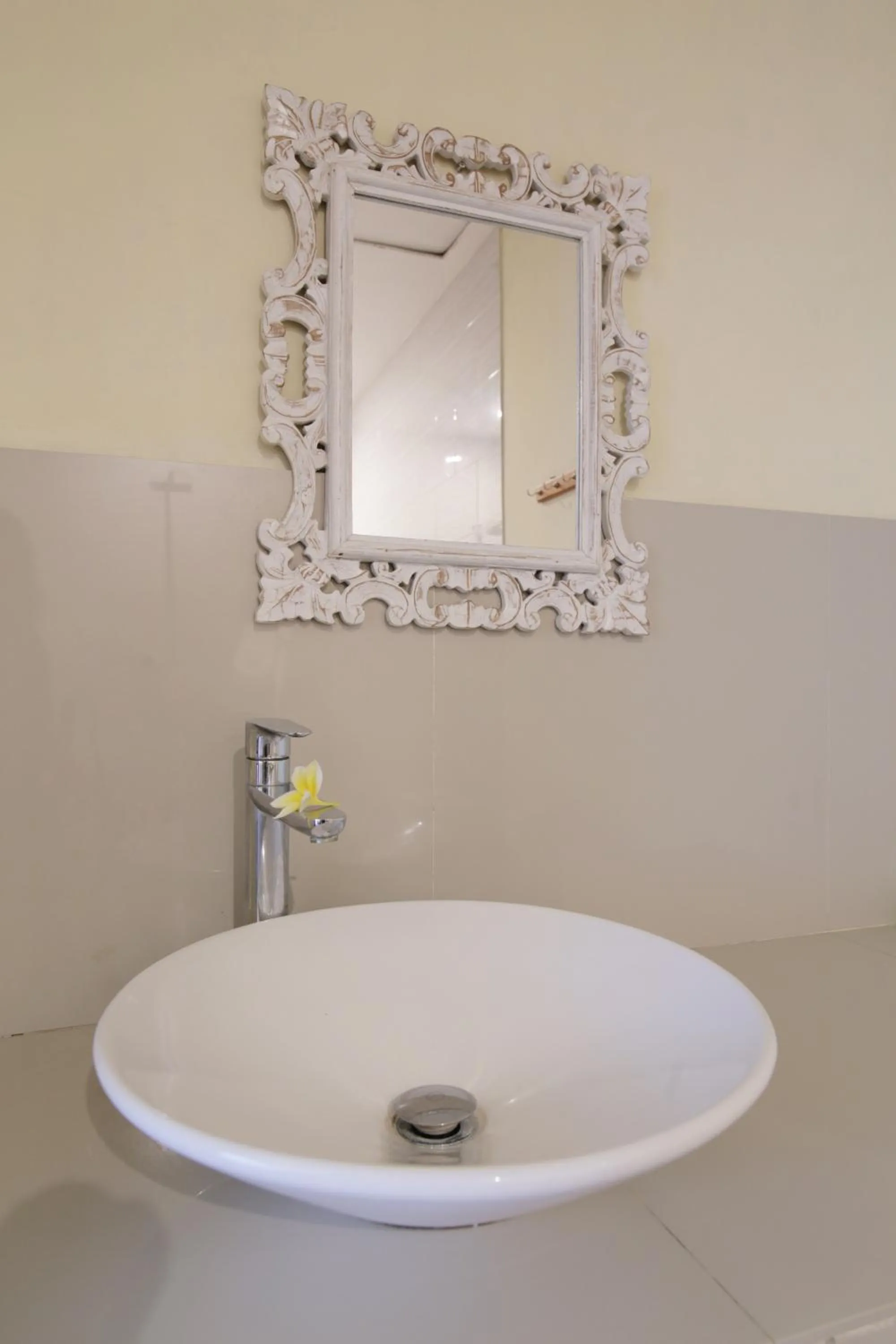 Shower in Grand Sea View Lembongan