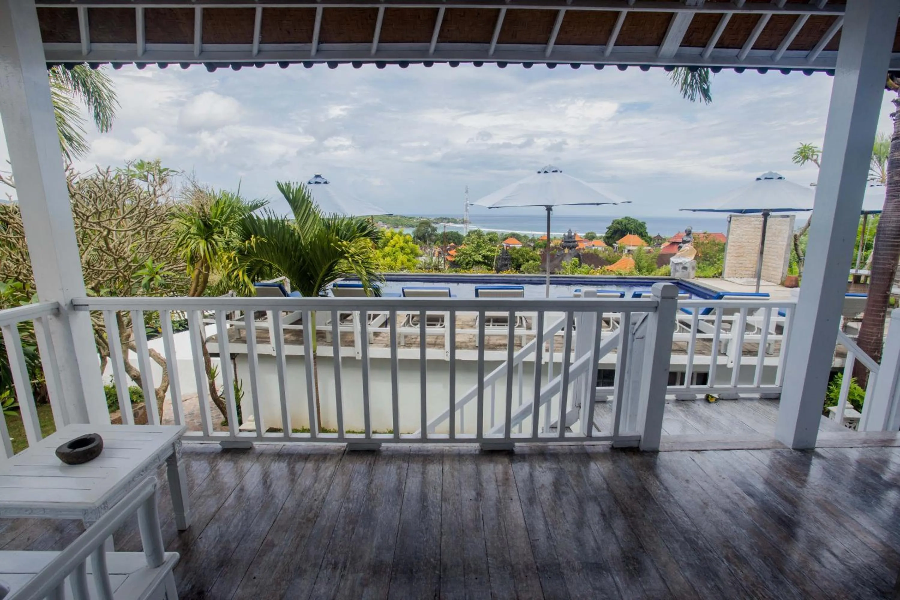 Balcony/Terrace in Grand Sea View Lembongan