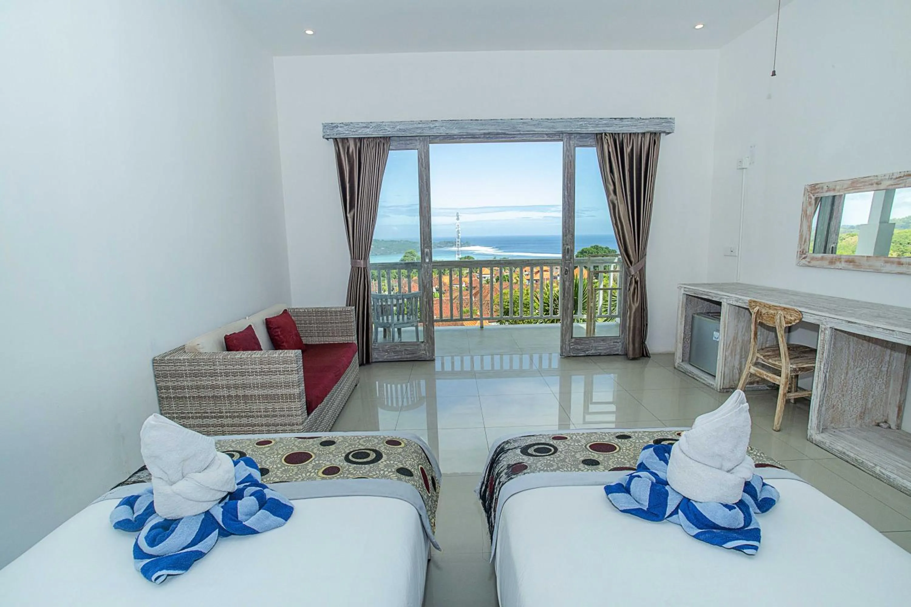 View (from property/room), Bed in Grand Sea View Lembongan