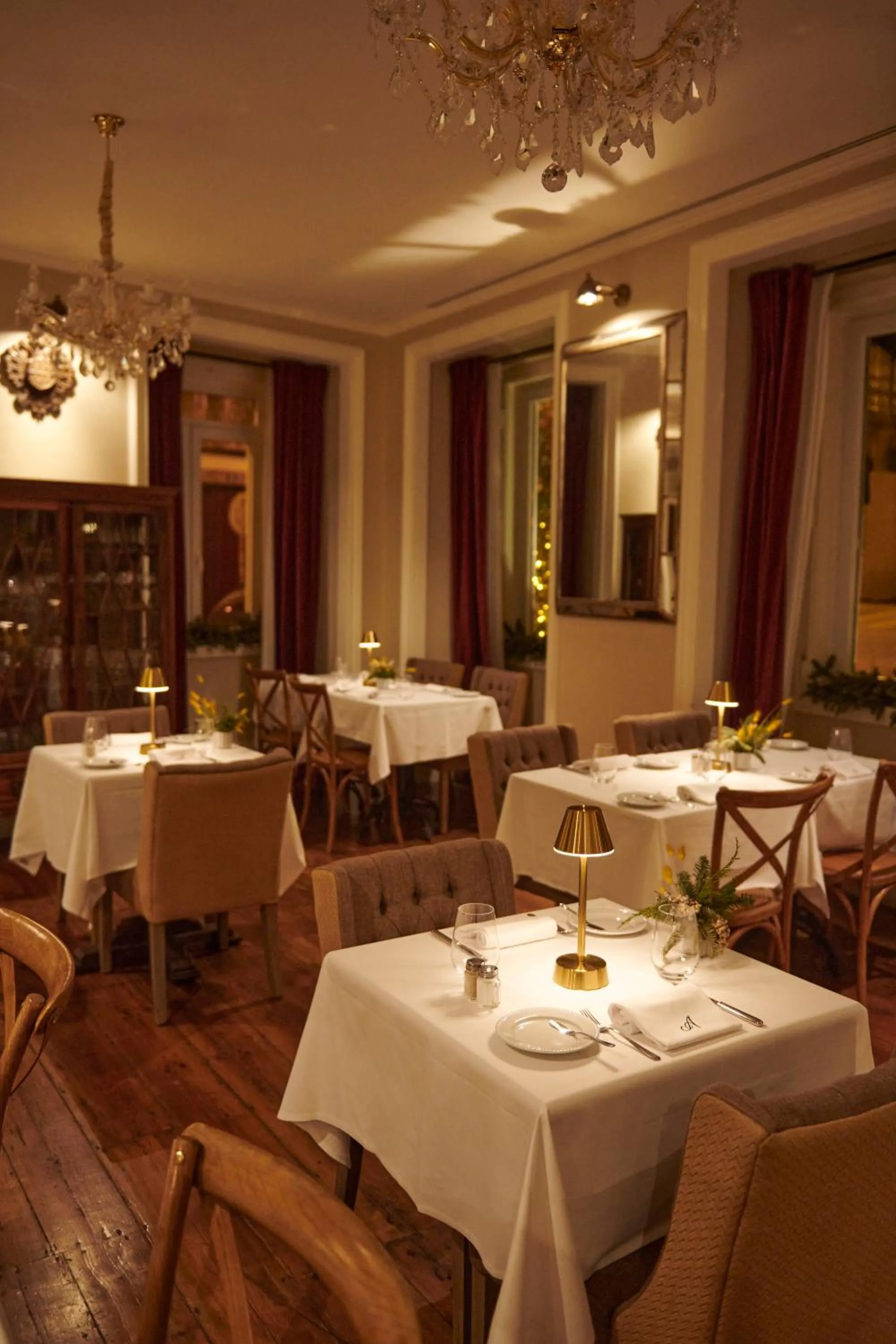 Restaurant/places to eat in Hotel Alegria