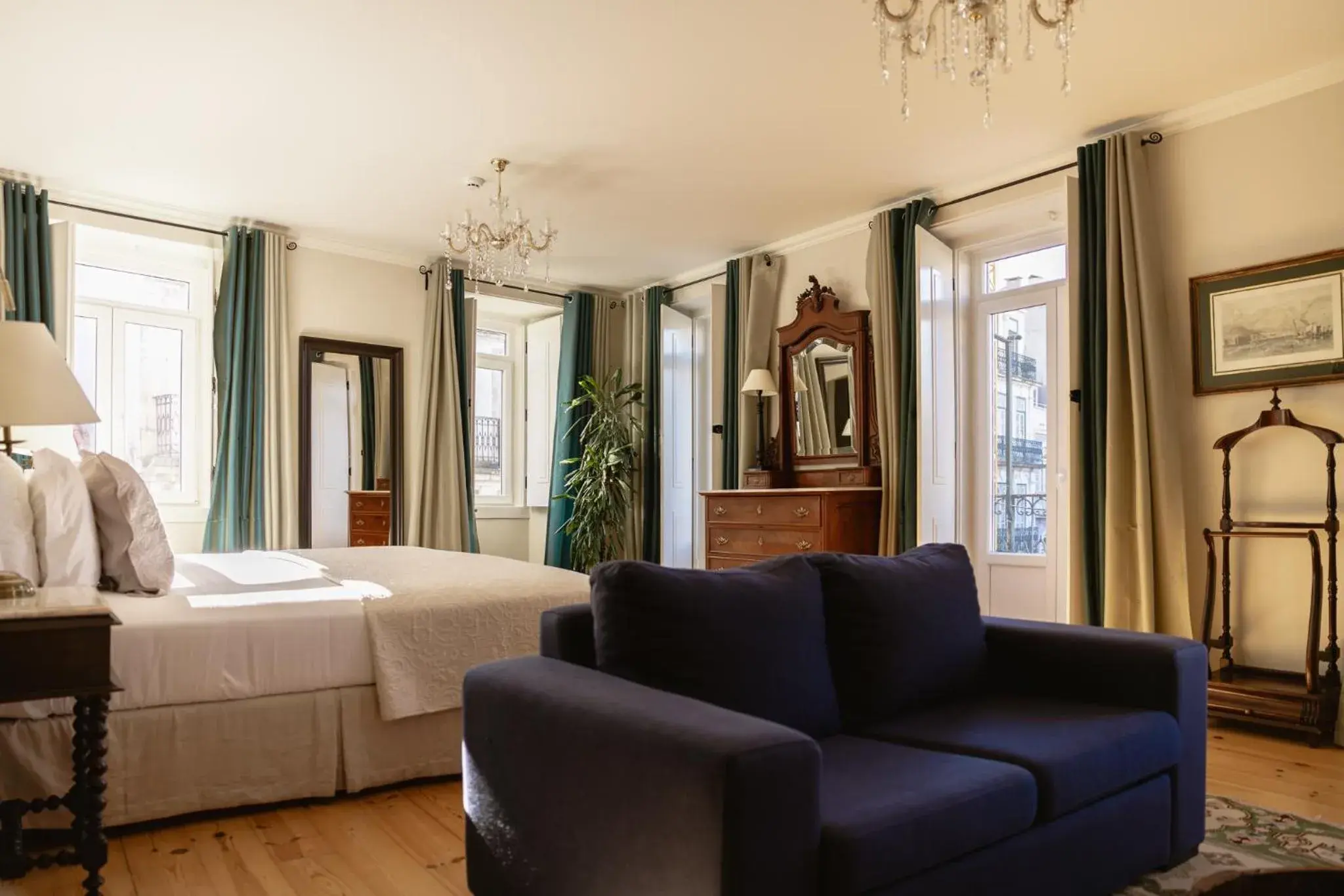 Suite with Garden View in Alegria A Lisbon Boutique Hotel Suite with Garden View in Alegria A Lisbon Boutique Hotel