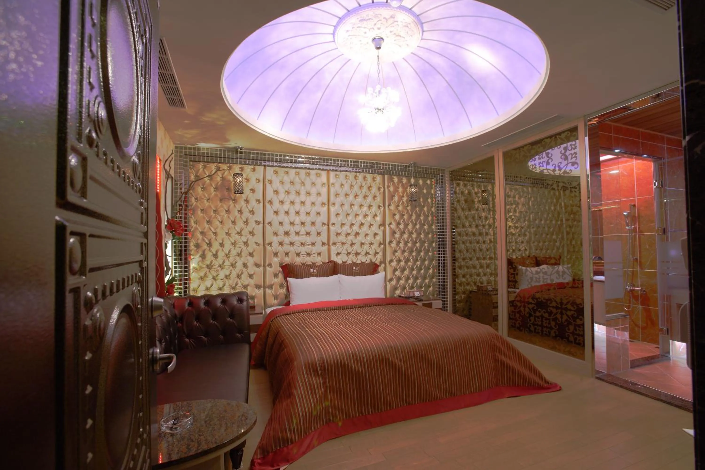 Photo of the whole room, Bed in Lai Yin Motel