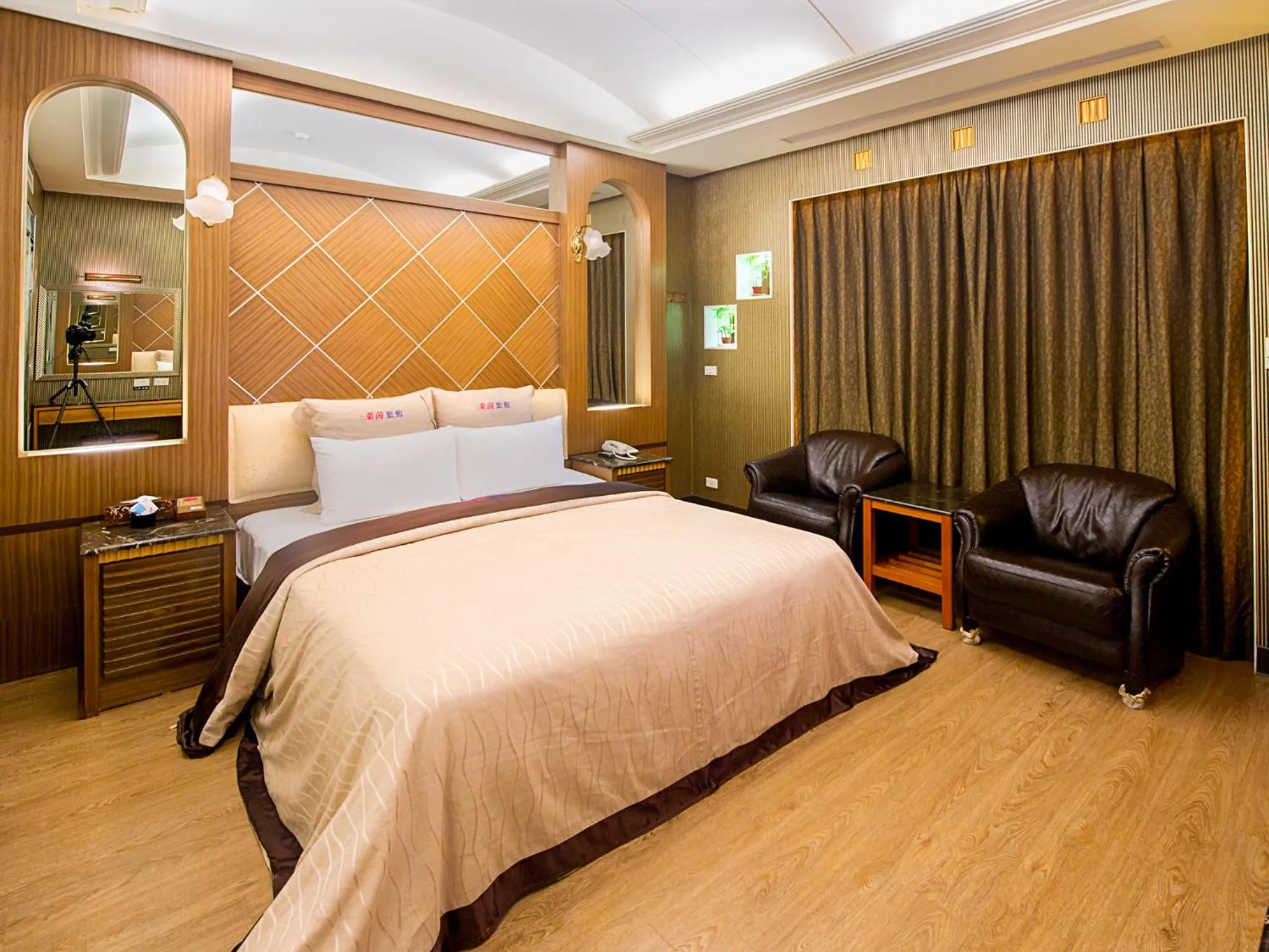 Photo of the whole room, Bed in Lai Yin Motel
