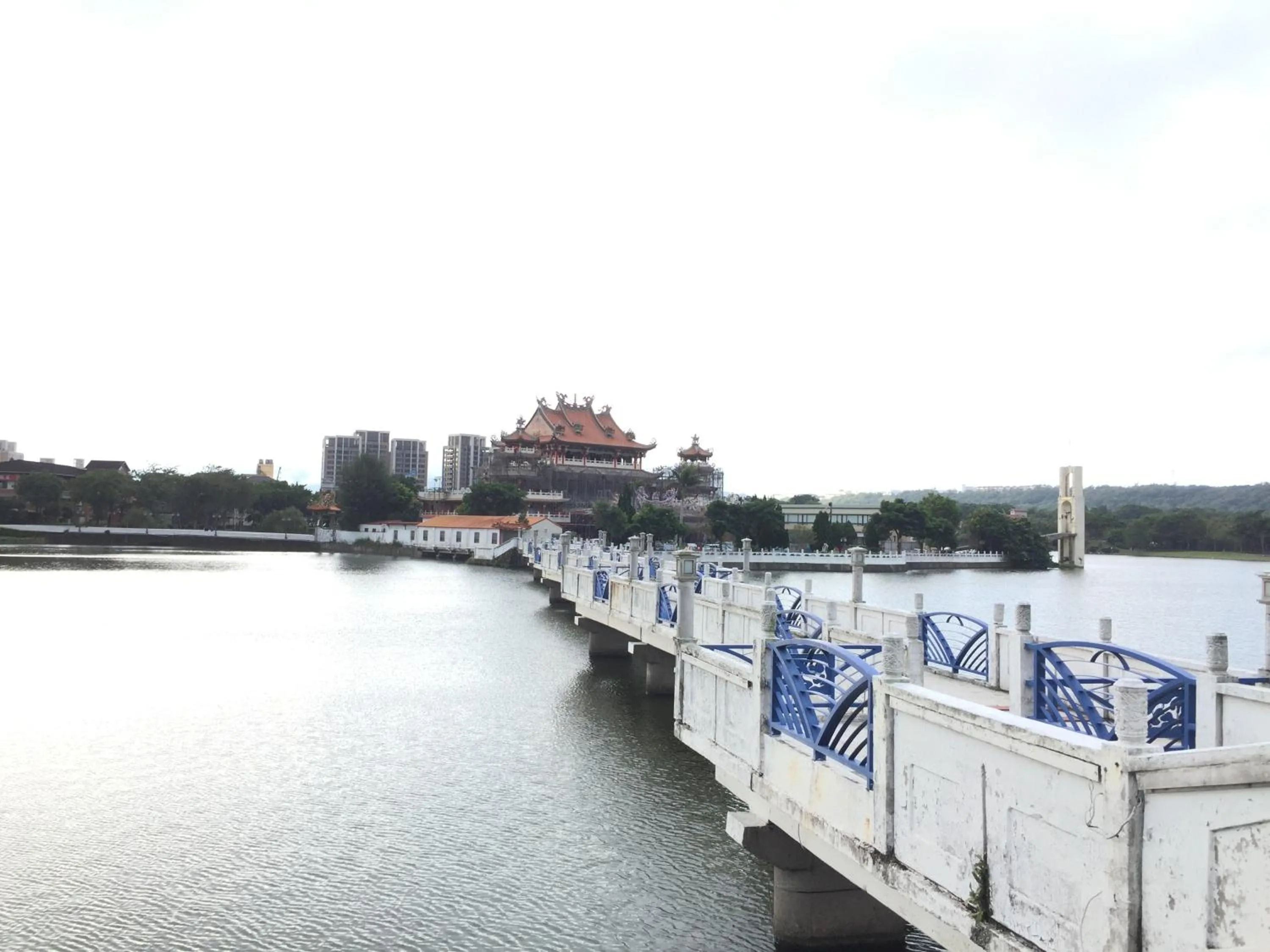 Fishing in Lai Yin Motel