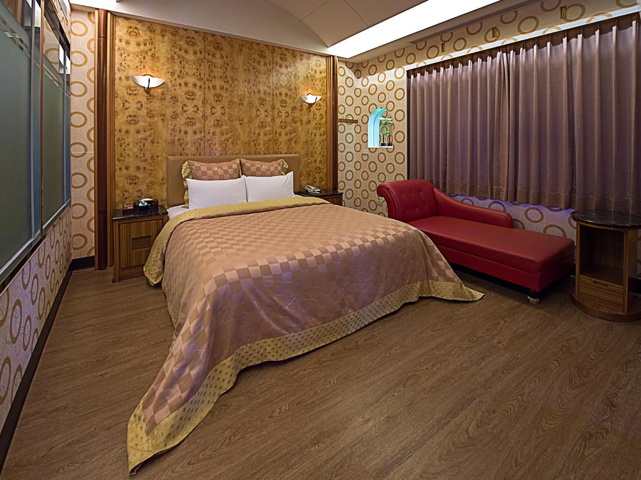 Photo of the whole room, Bed in Lai Yin Motel