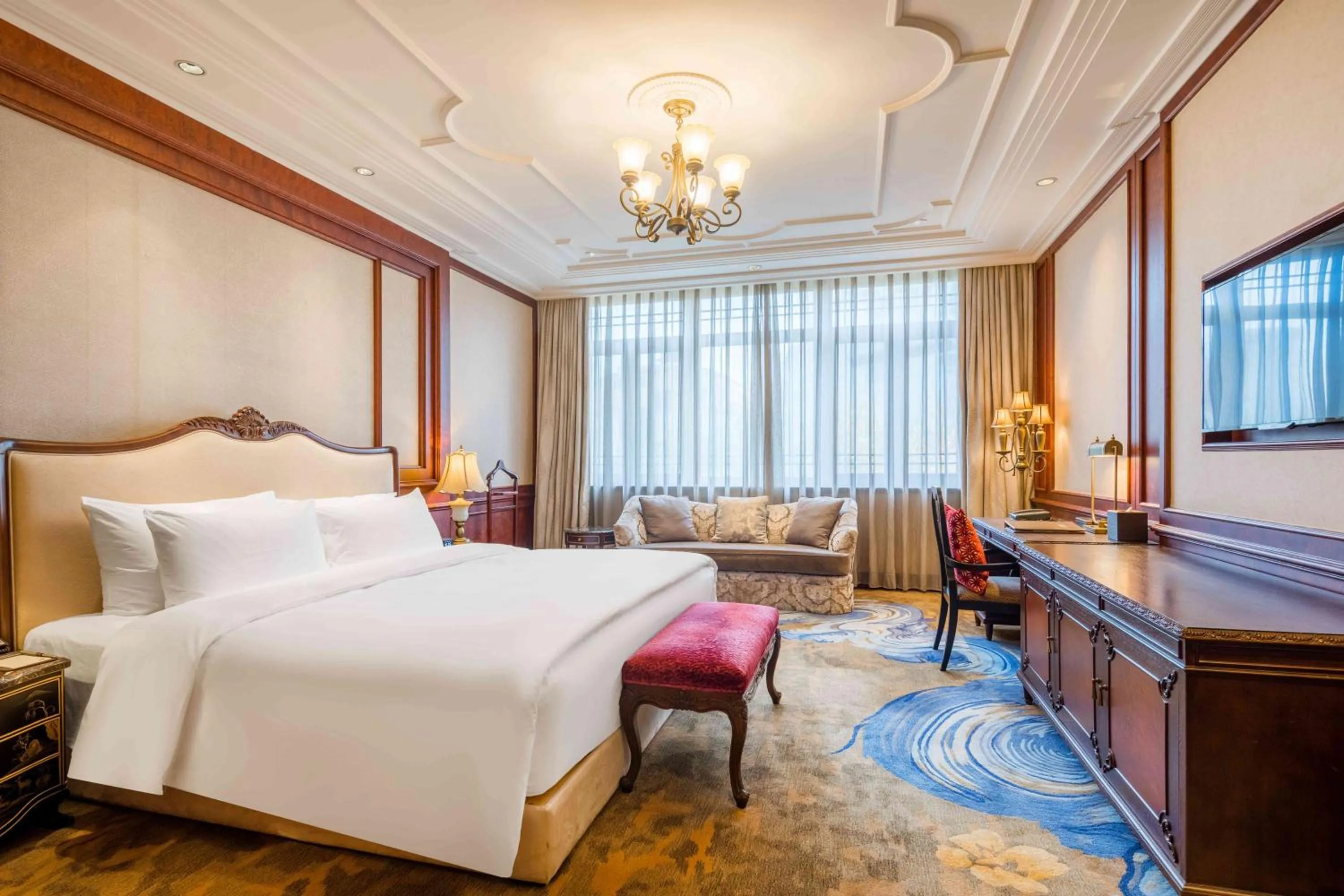 Photo of the whole room, Bed in Shanghai Donghu Hotel - Shanghai Style Garden House