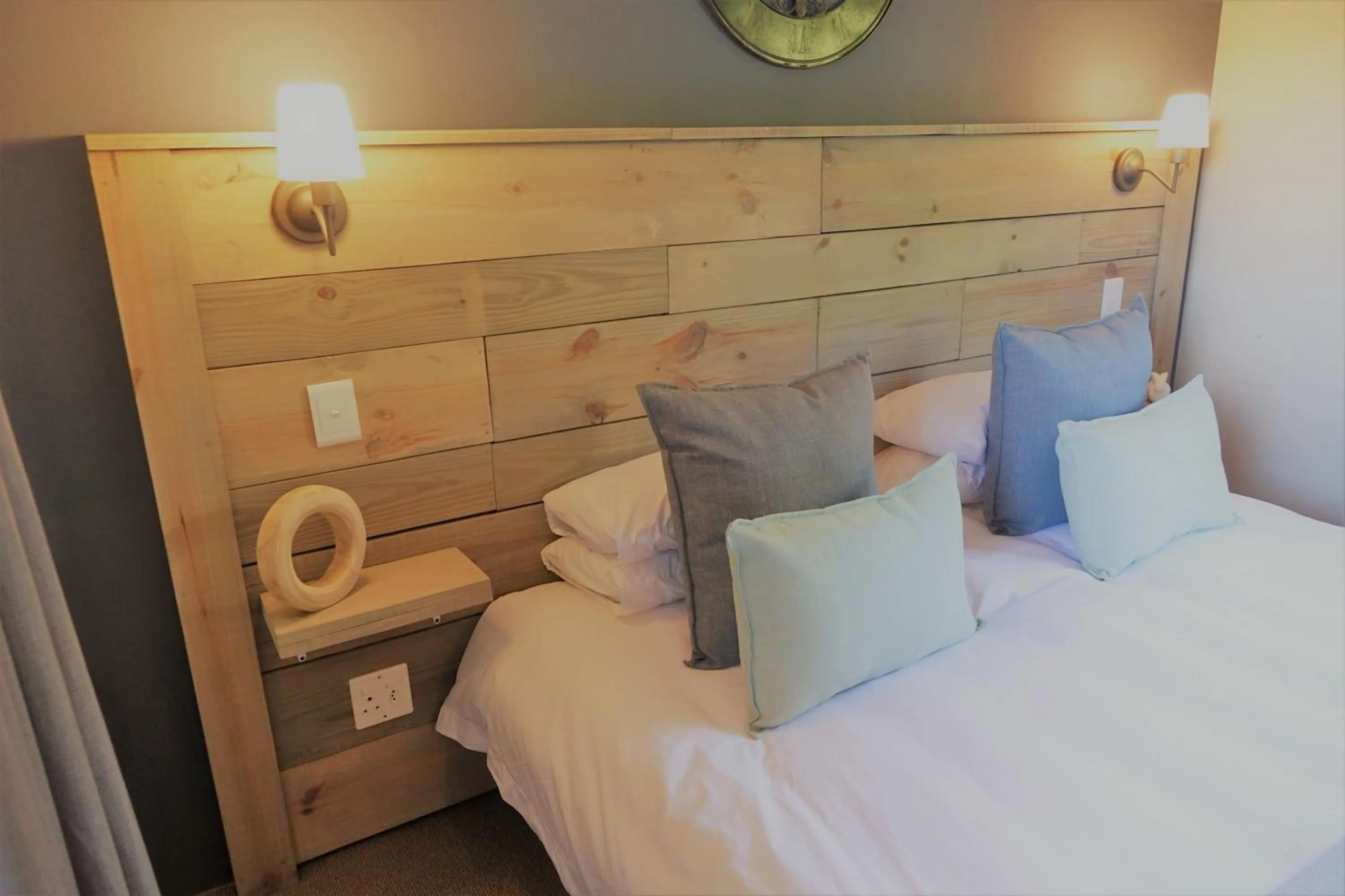 Bedroom, Bed in Notting Hill Lodge