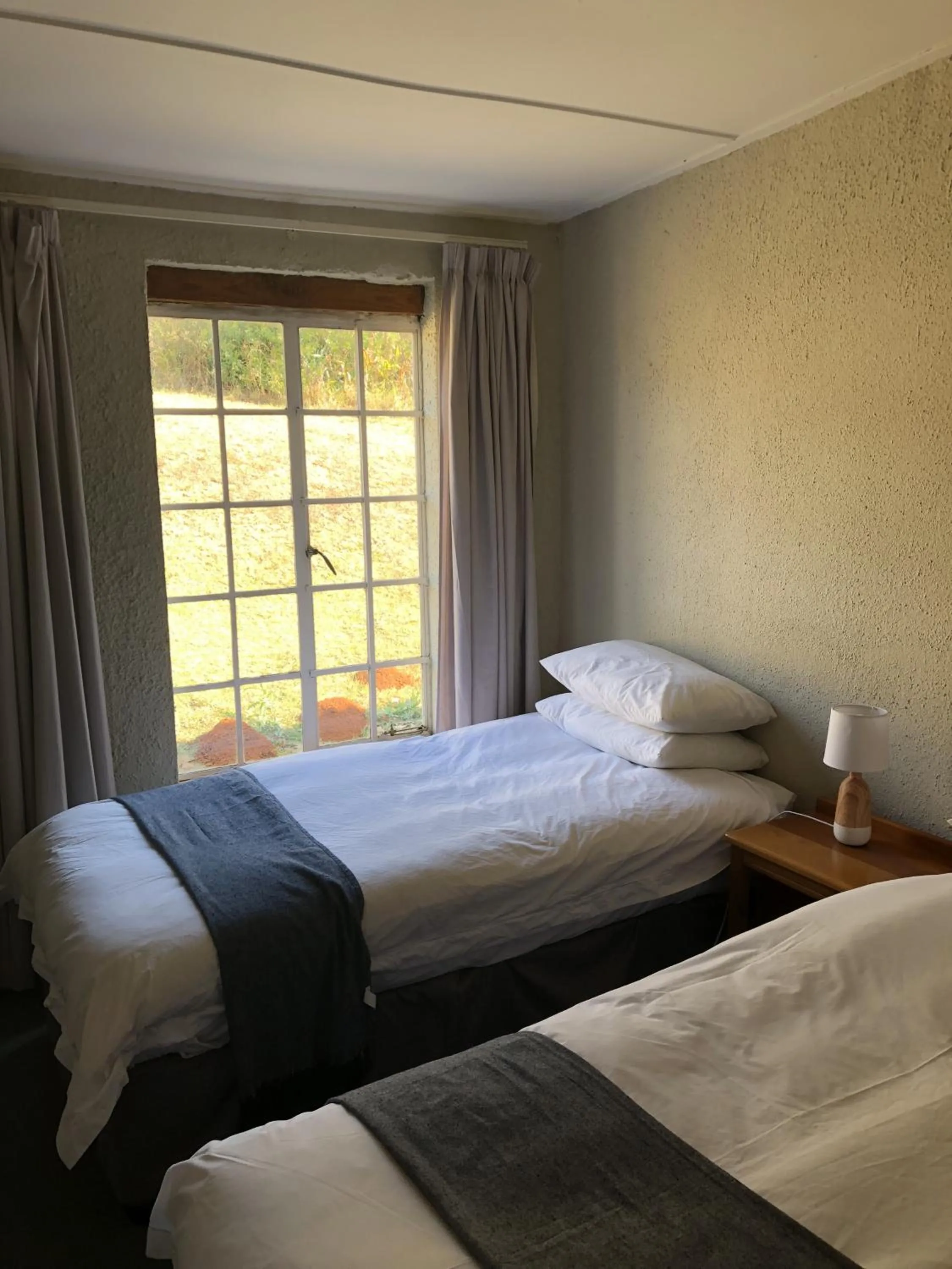 Bedroom, Bed in Notting Hill Lodge