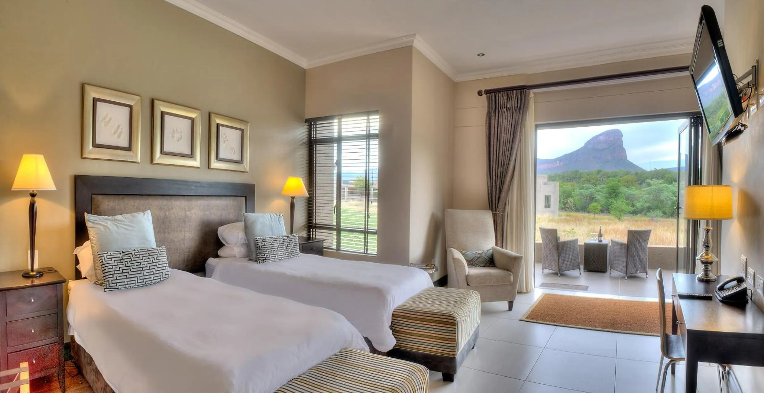 Bed in Legend Simba Safari - Legend Golf Safari Resort