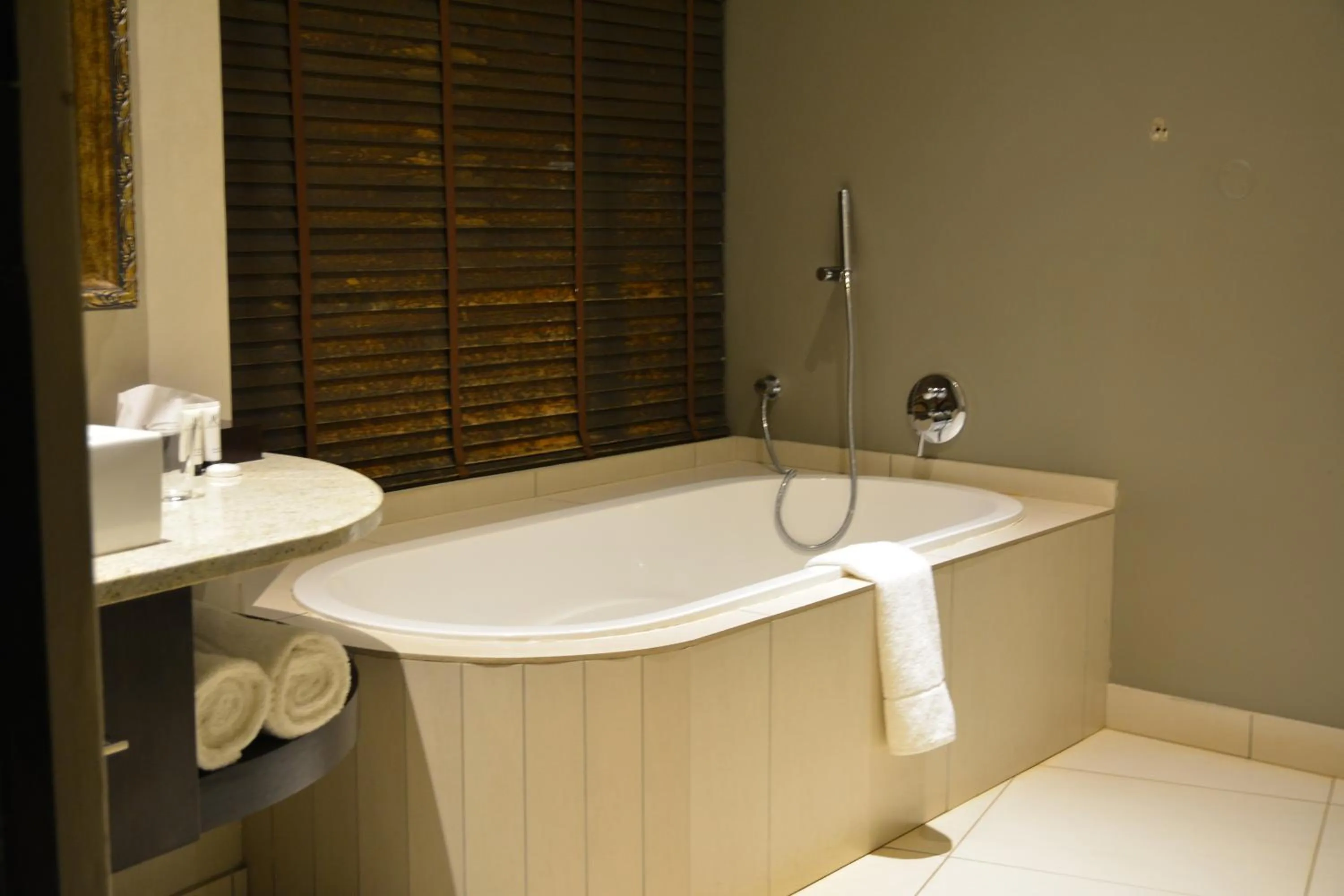 Legend Simba Safari - Legend Golf Safari Resort