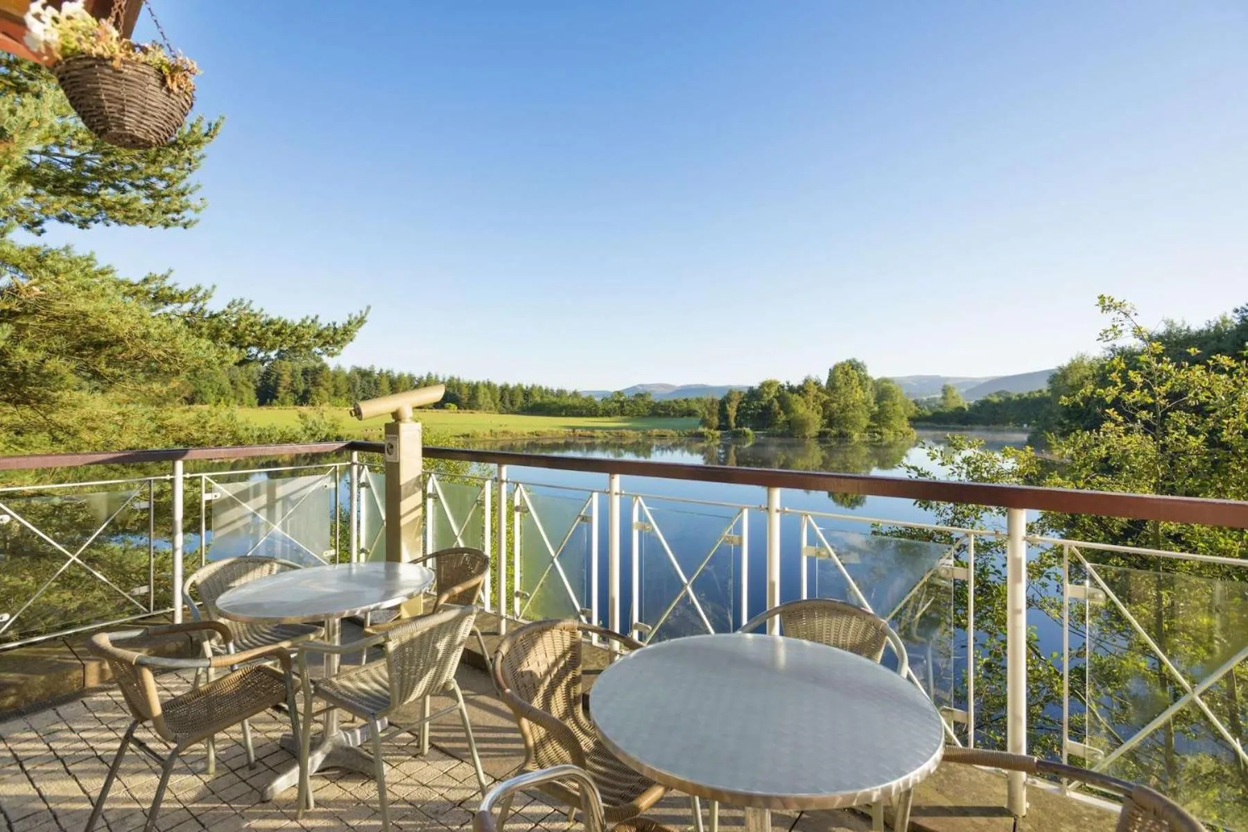 Balcony/Terrace in Days Inn Lockerbie - Annandale Water