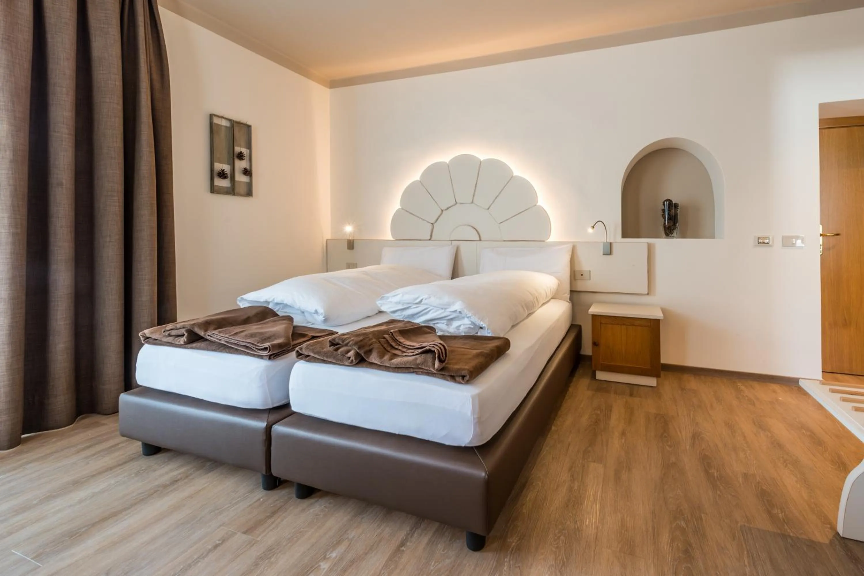 Photo of the whole room, Bed in Hotel Paradiso