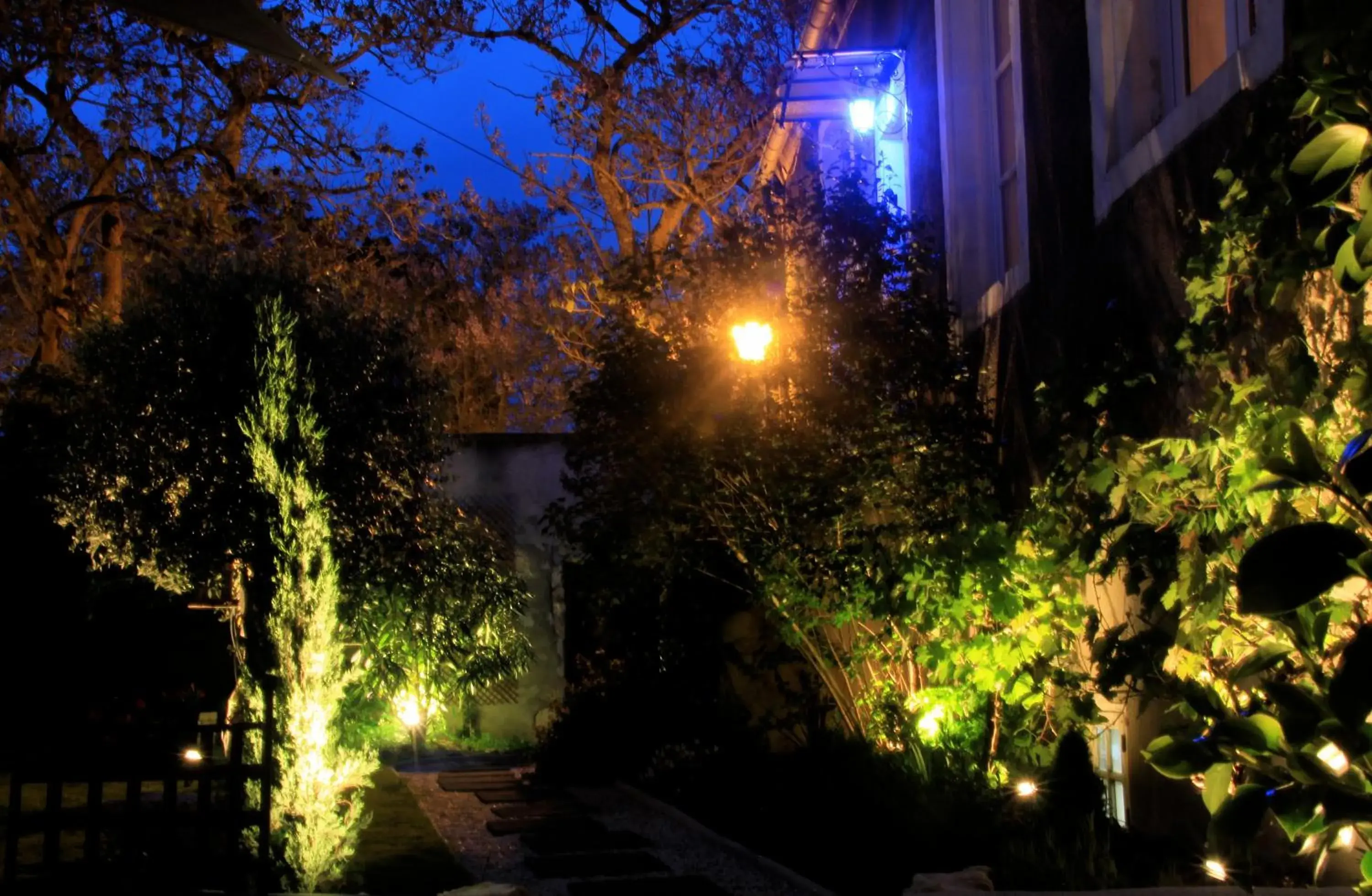 Deluxe King Suite in Maison Colladon Deluxe King Suite in Maison Colladon