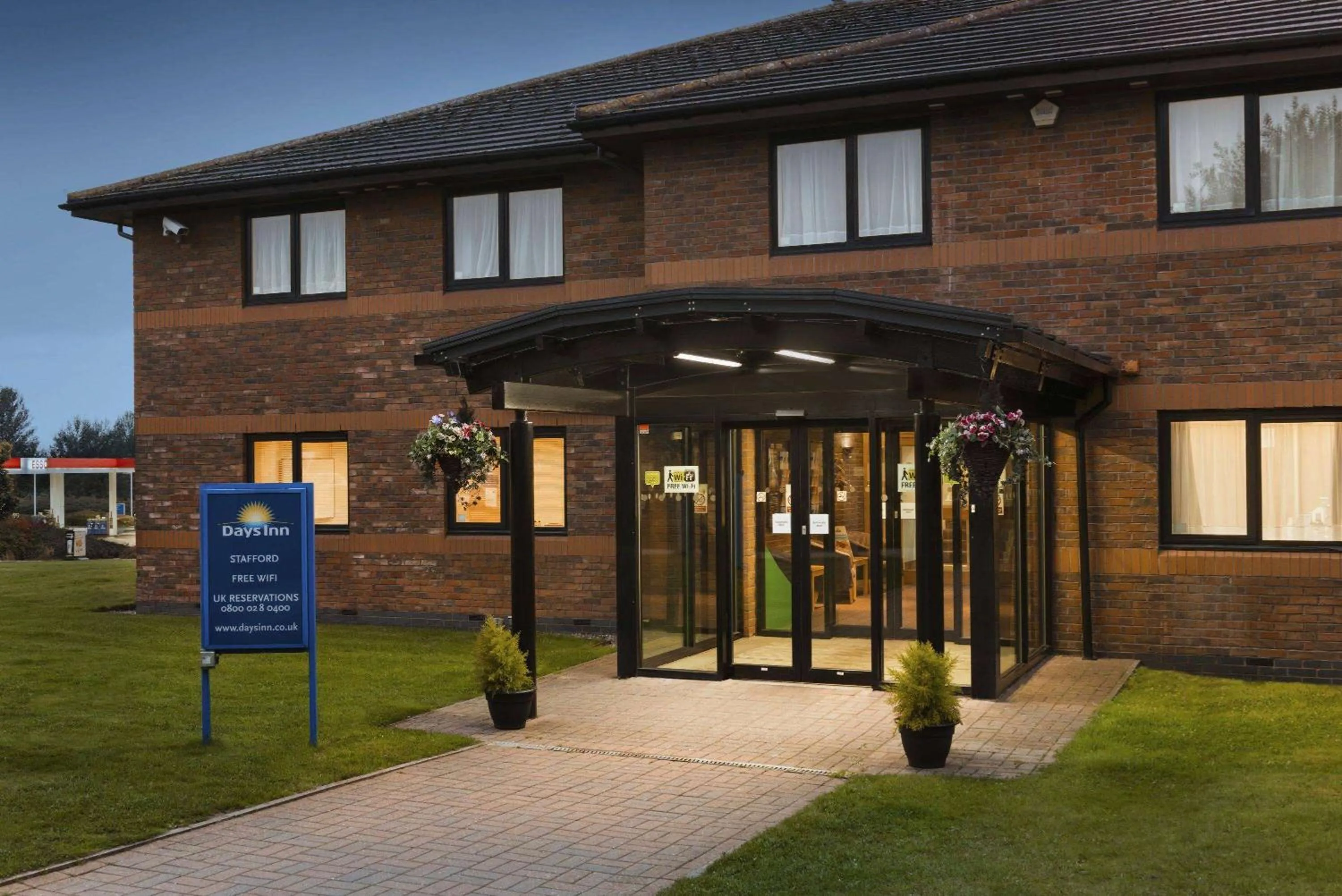 Property building in Days Inn Stafford