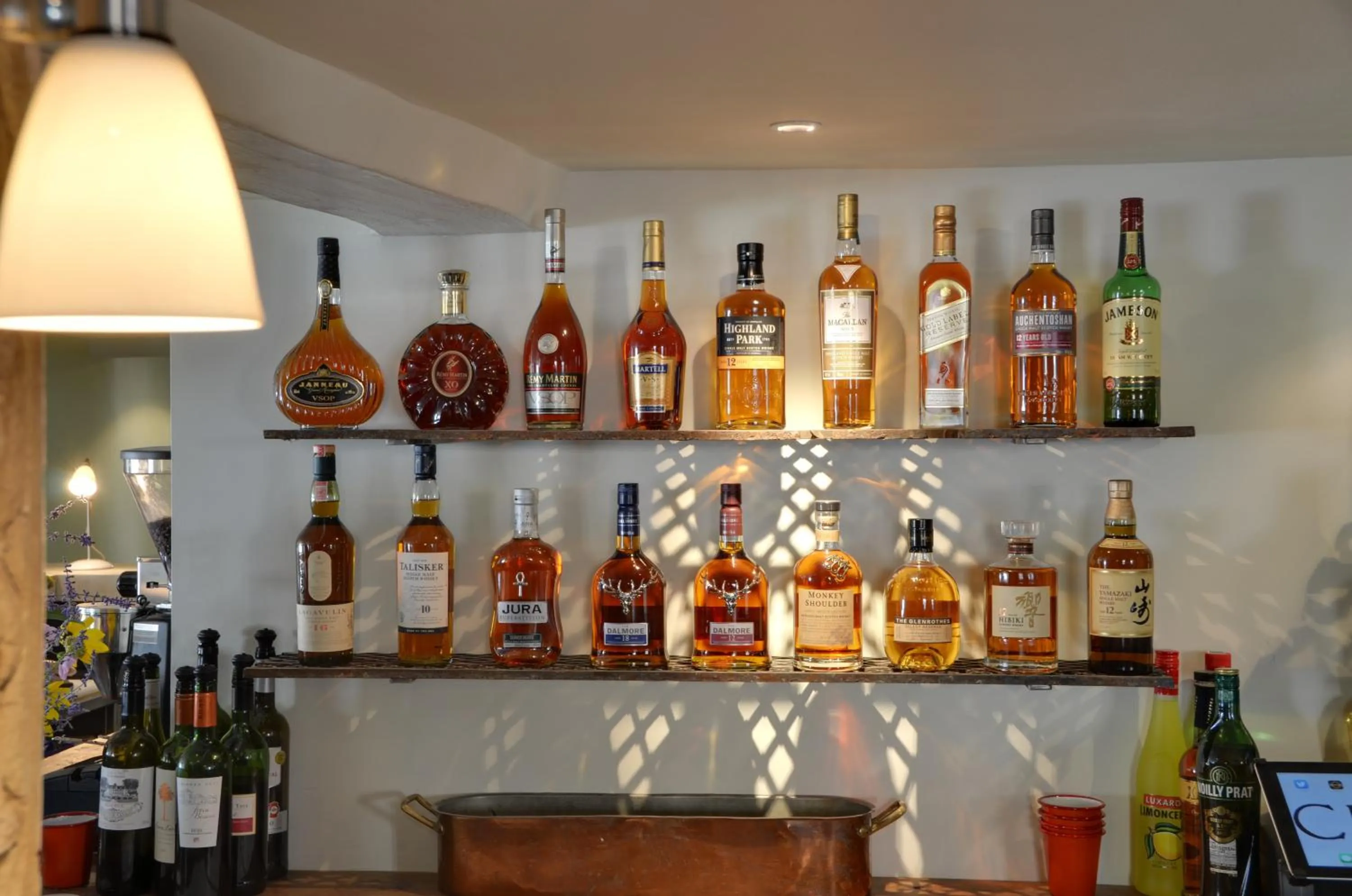 Lounge or bar in The Crown