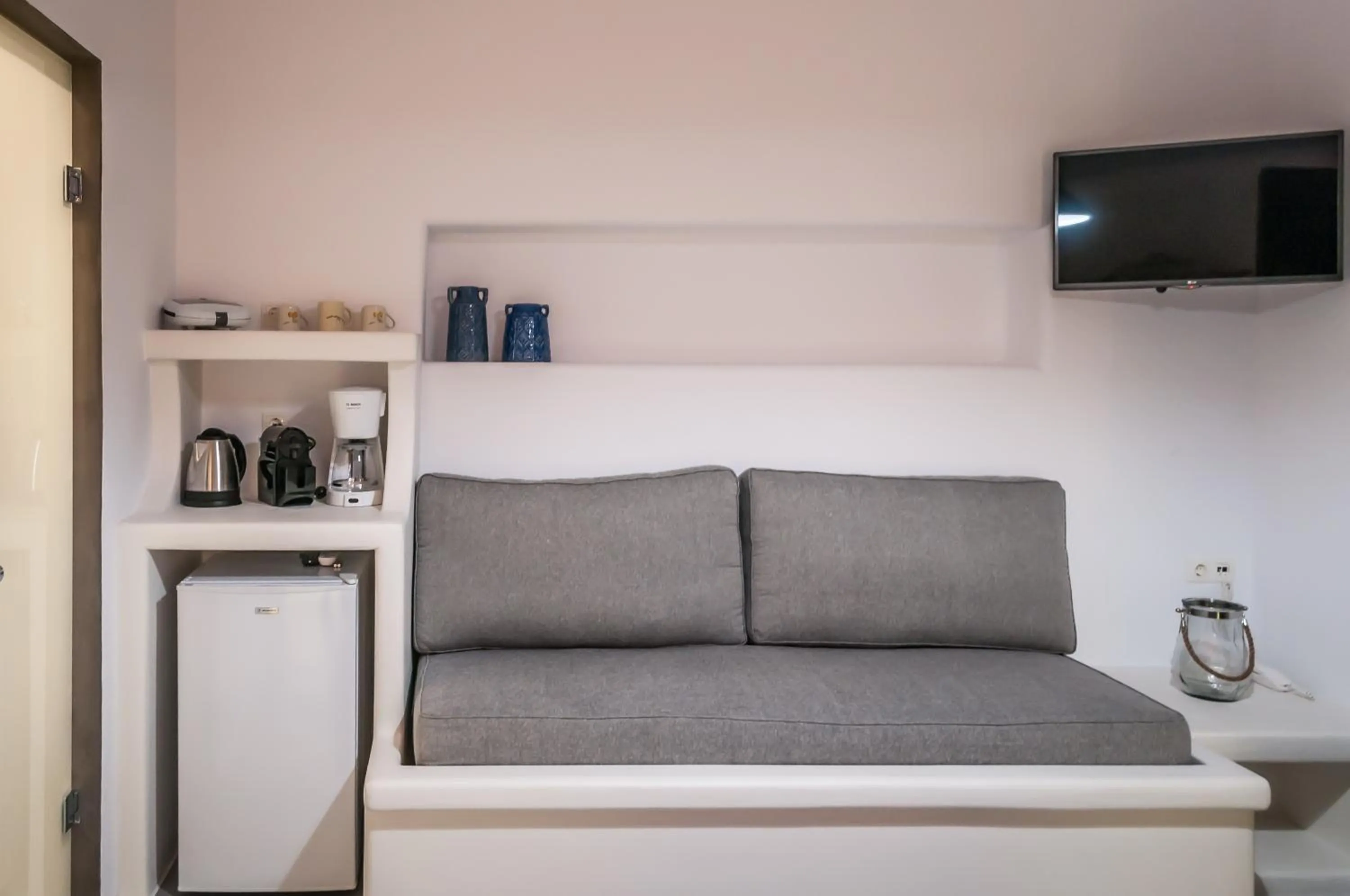 TV and multimedia in Vilos Suites