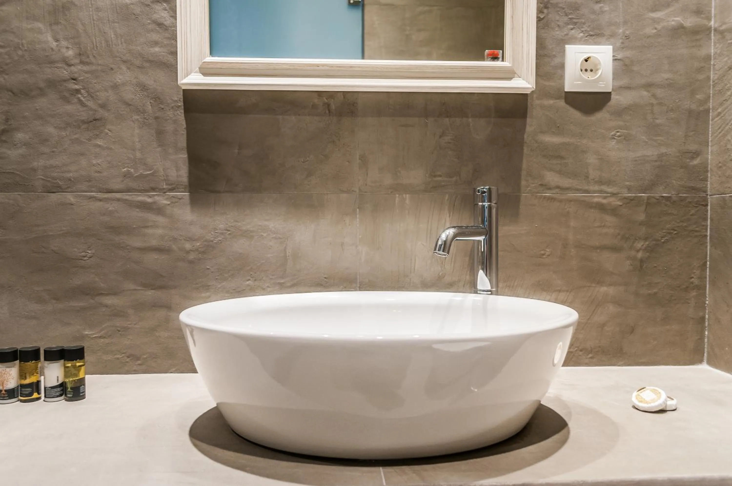 Bathroom in Vilos Suites