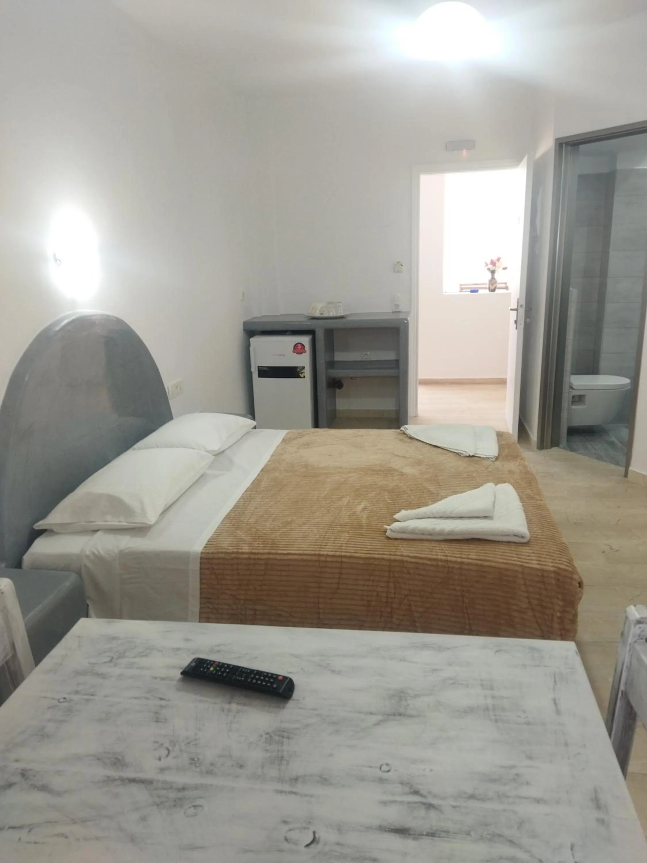 Bed in Ira Apartments