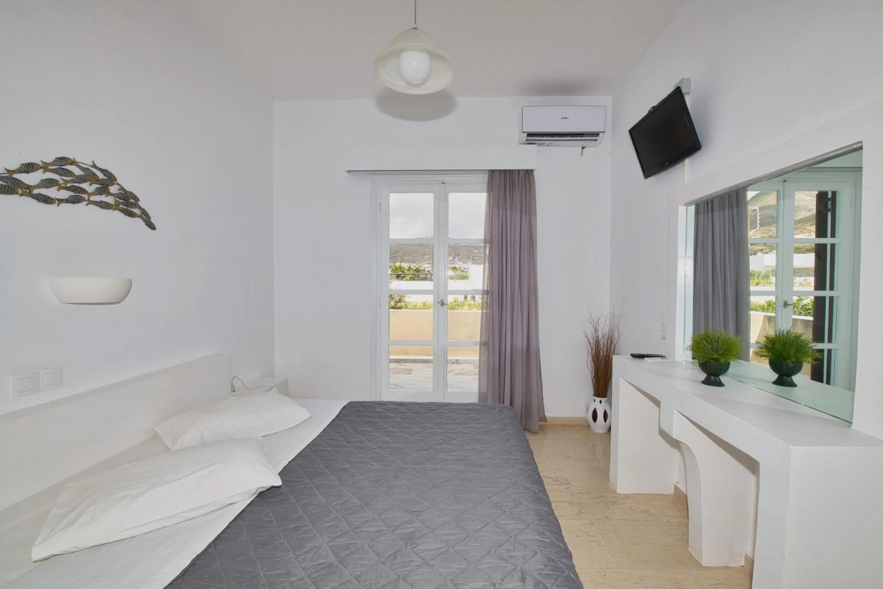 Bed in Ira Apartments