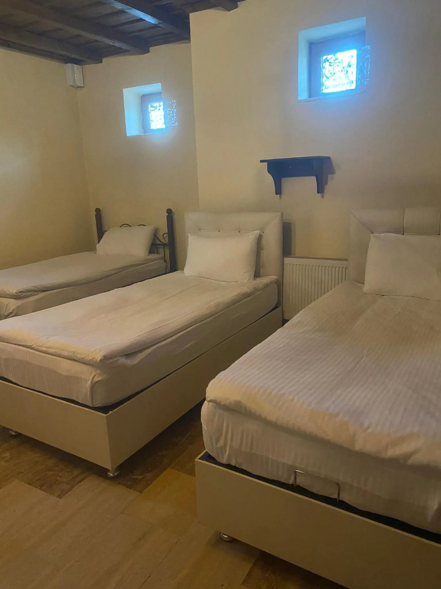 Bedroom, Bed in Sun Rise View Hotel