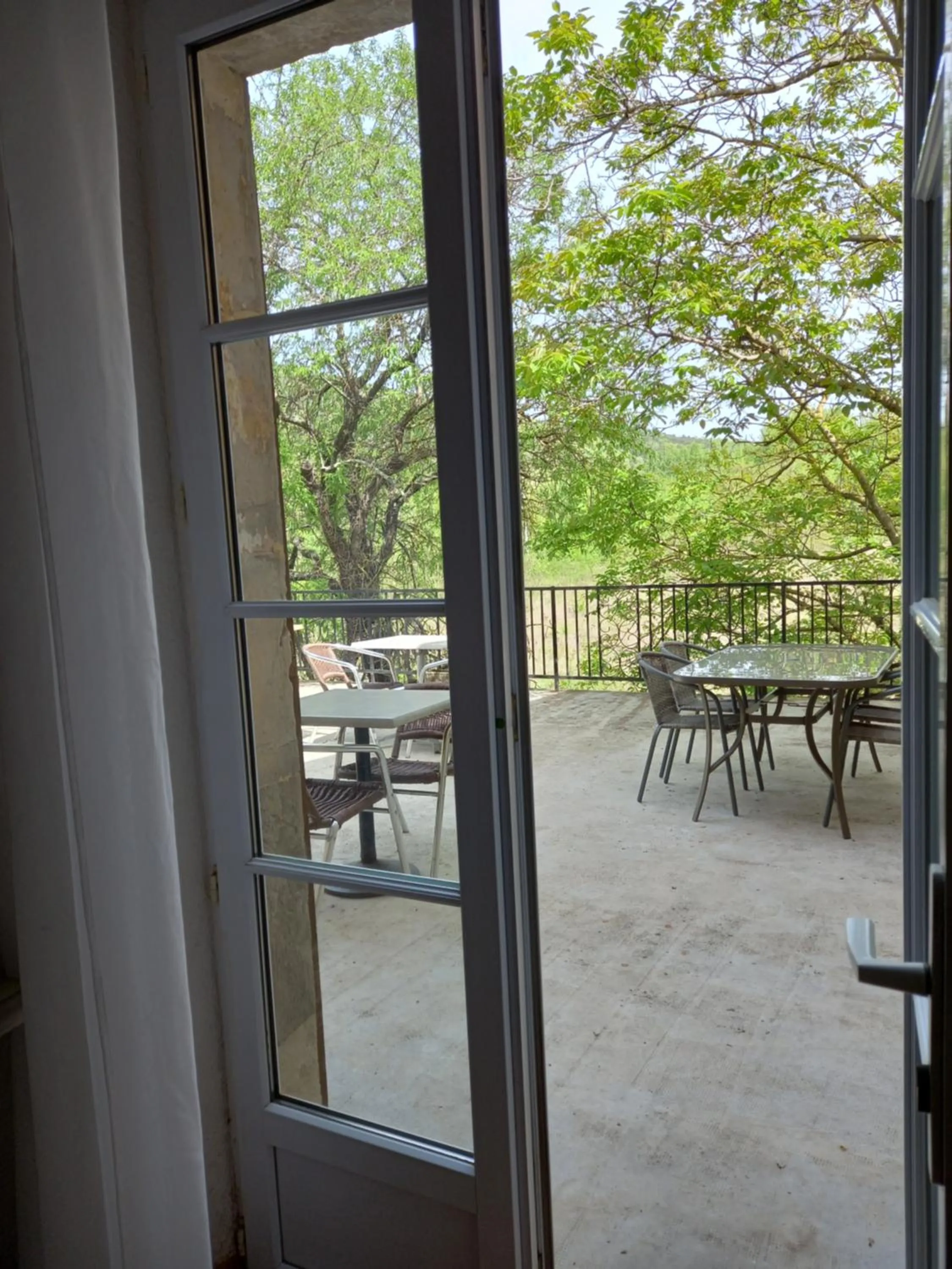 Patio in Chambres d'hôtes Domaine de Pélissols