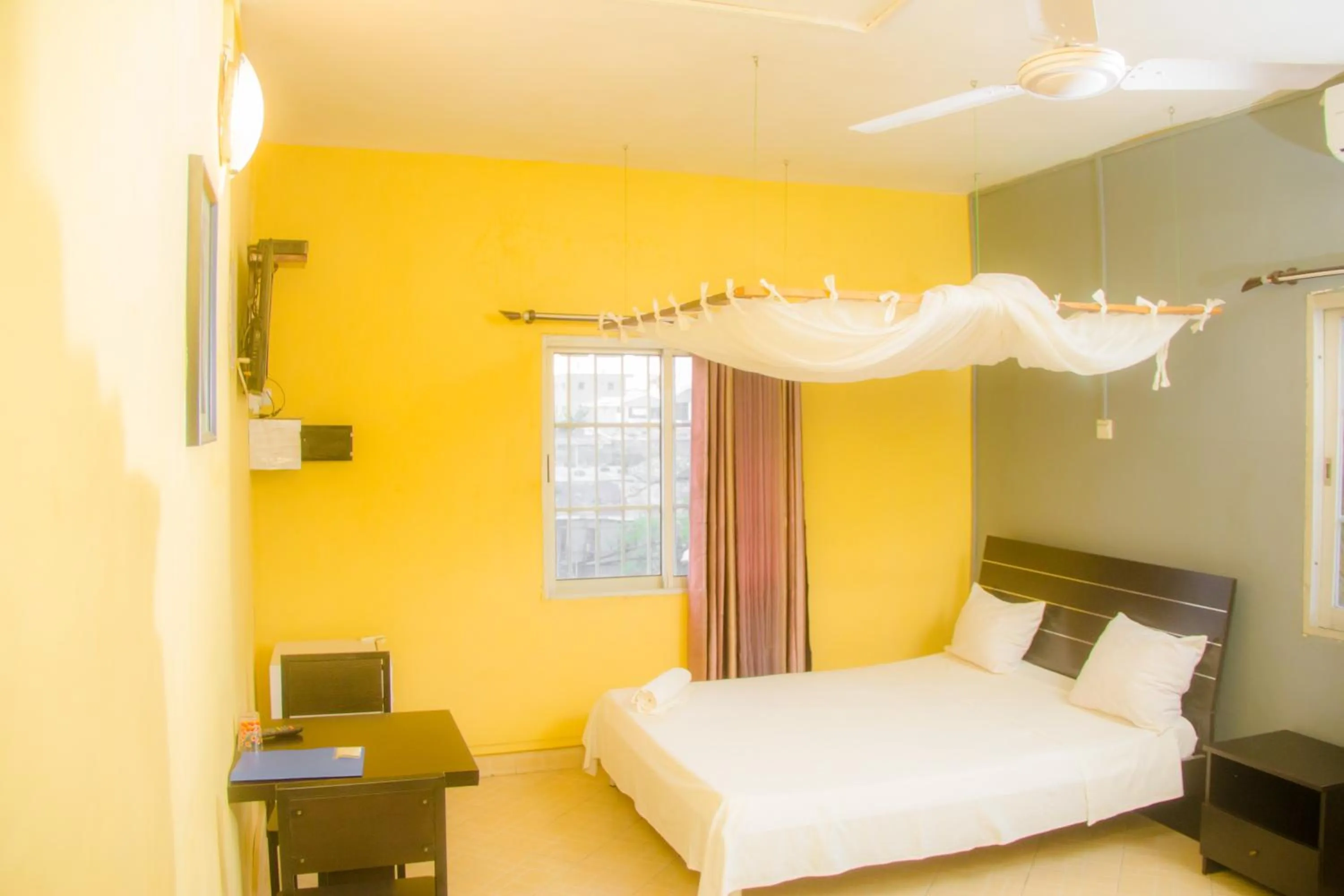 Bed in Salama Hôtel Majunga